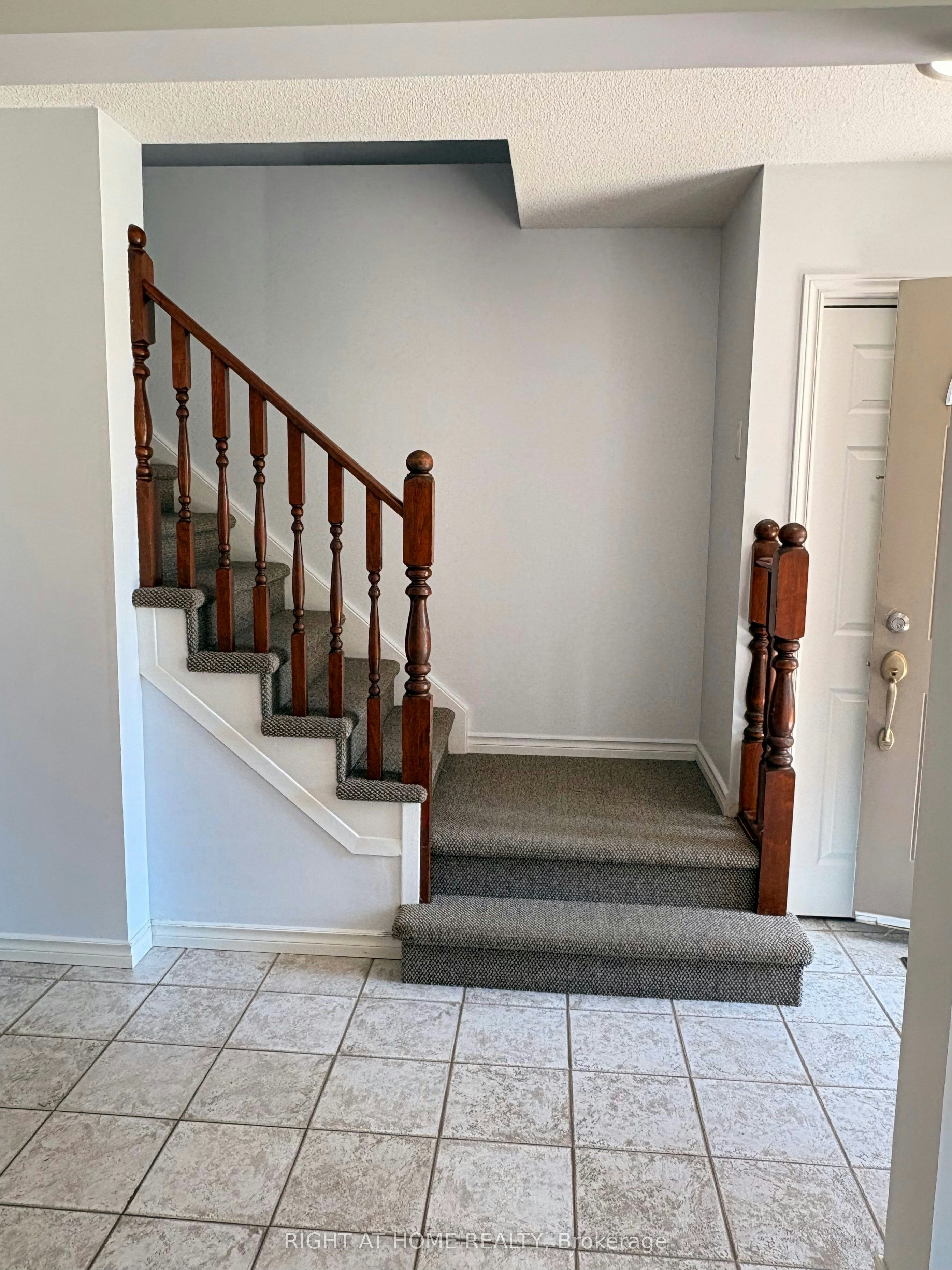 Main Floor-32 Vintage Crescent, St. Catharines, ON, L2S 3C3 - 11