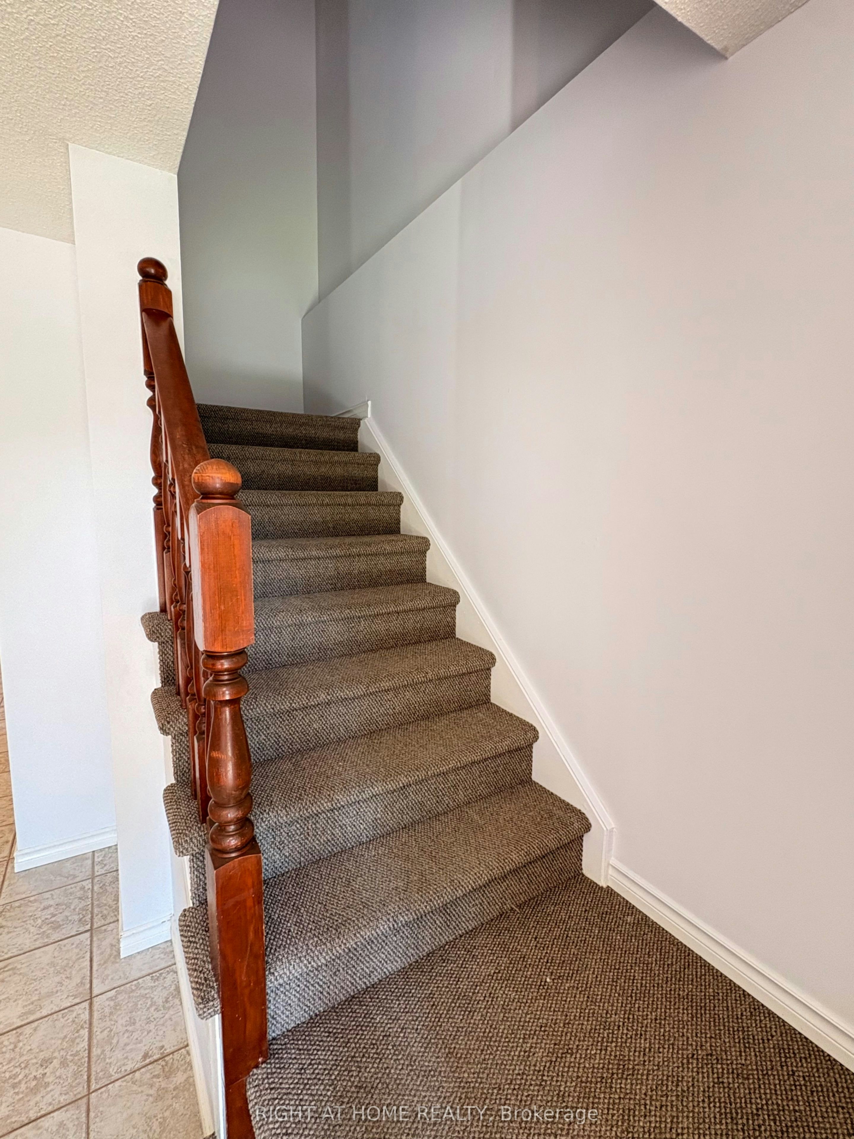 Main Floor-32 Vintage Crescent, St. Catharines, ON, L2S 3C3 - 12