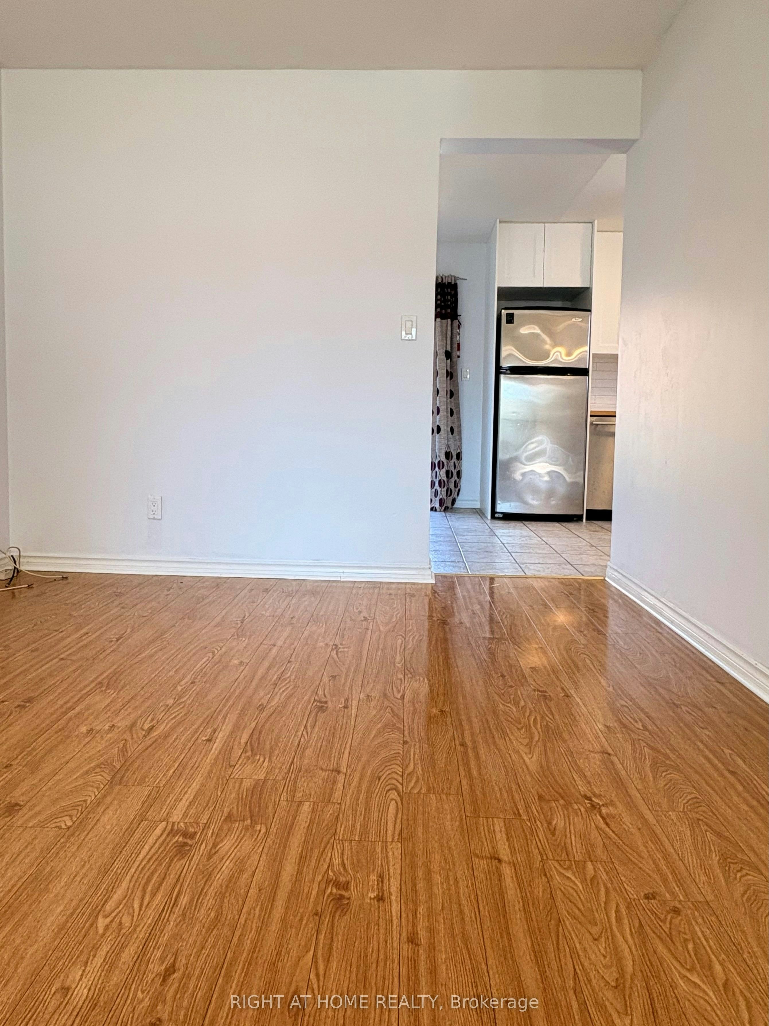 Main Floor-32 Vintage Crescent, St. Catharines, ON, L2S 3C3 - 6