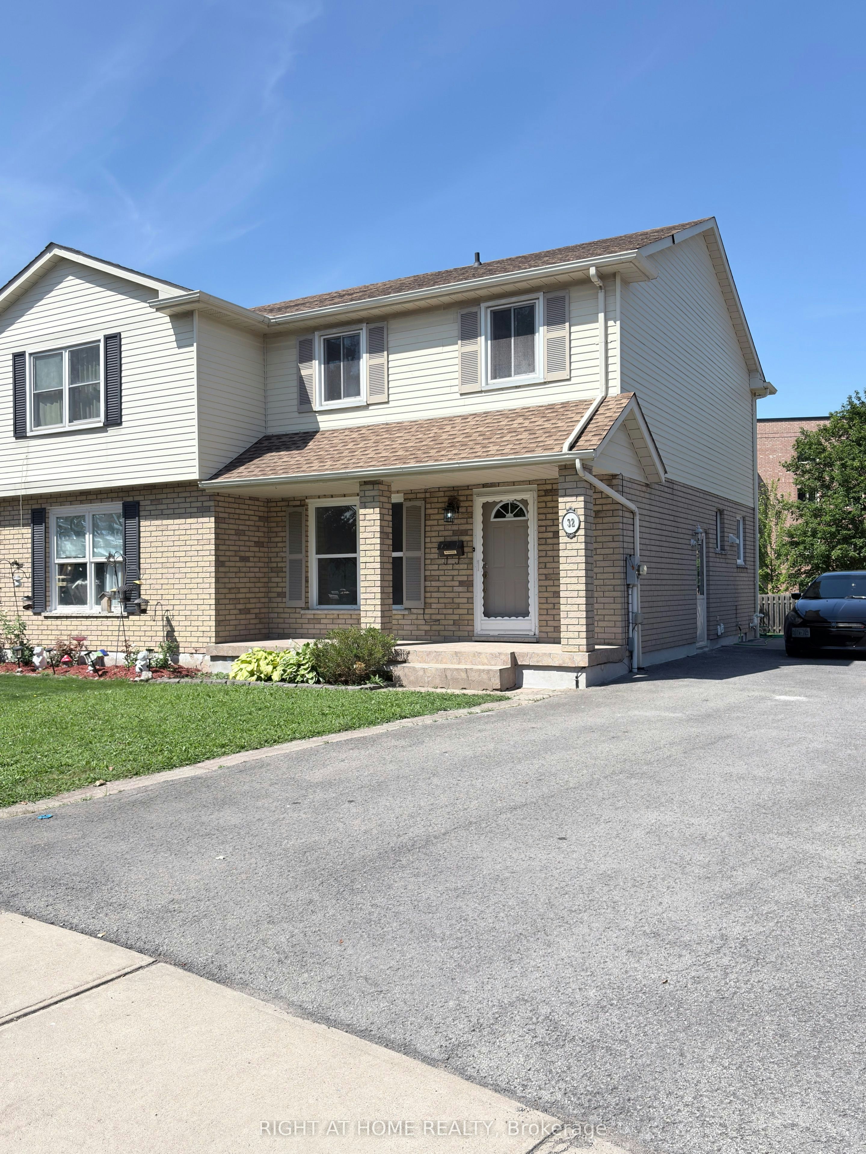 Main Floor-32 Vintage Crescent, St. Catharines, ON, L2S 3C3 - 2