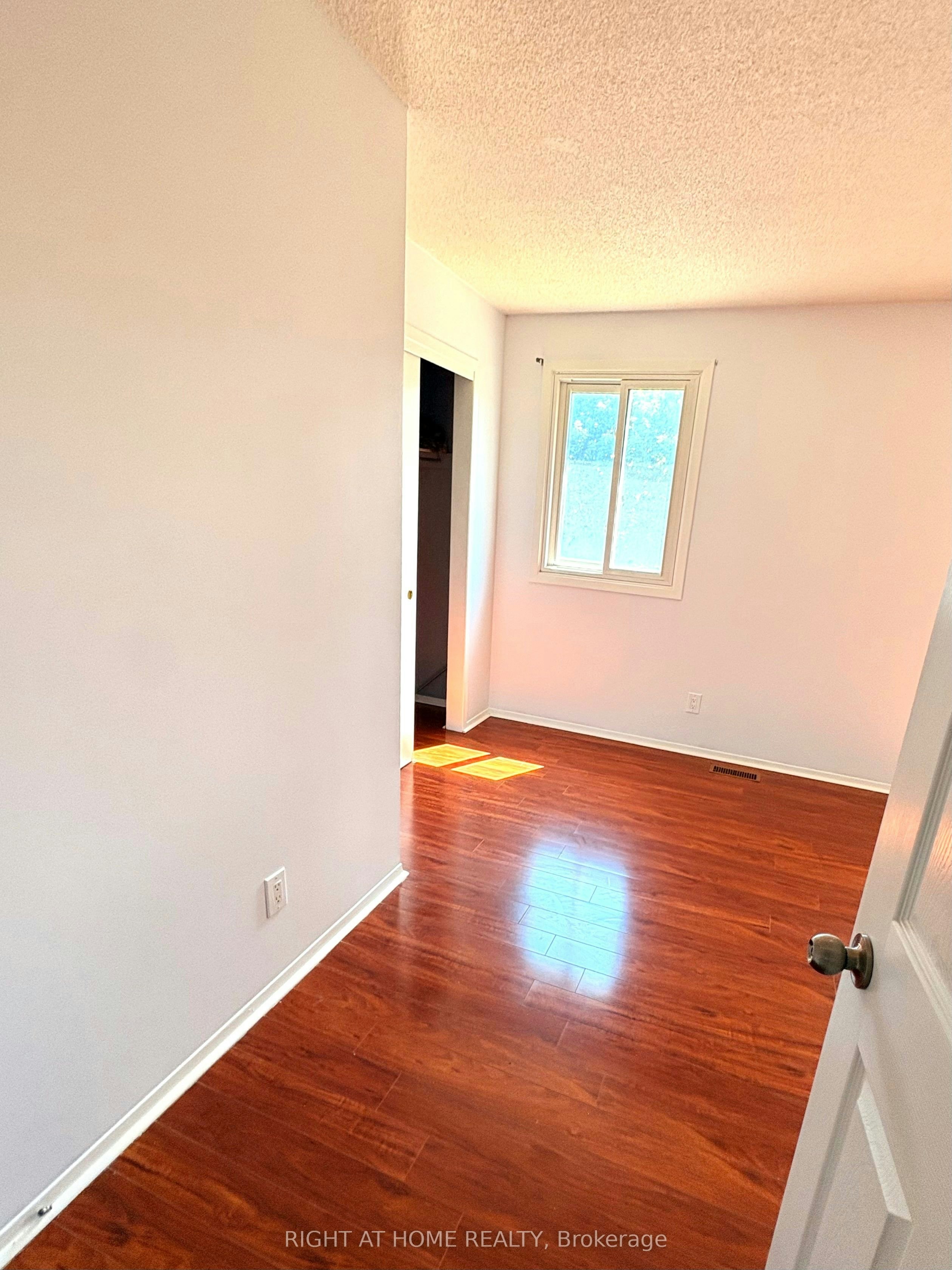 Main Floor-32 Vintage Crescent, St. Catharines, ON, L2S 3C3 - 18