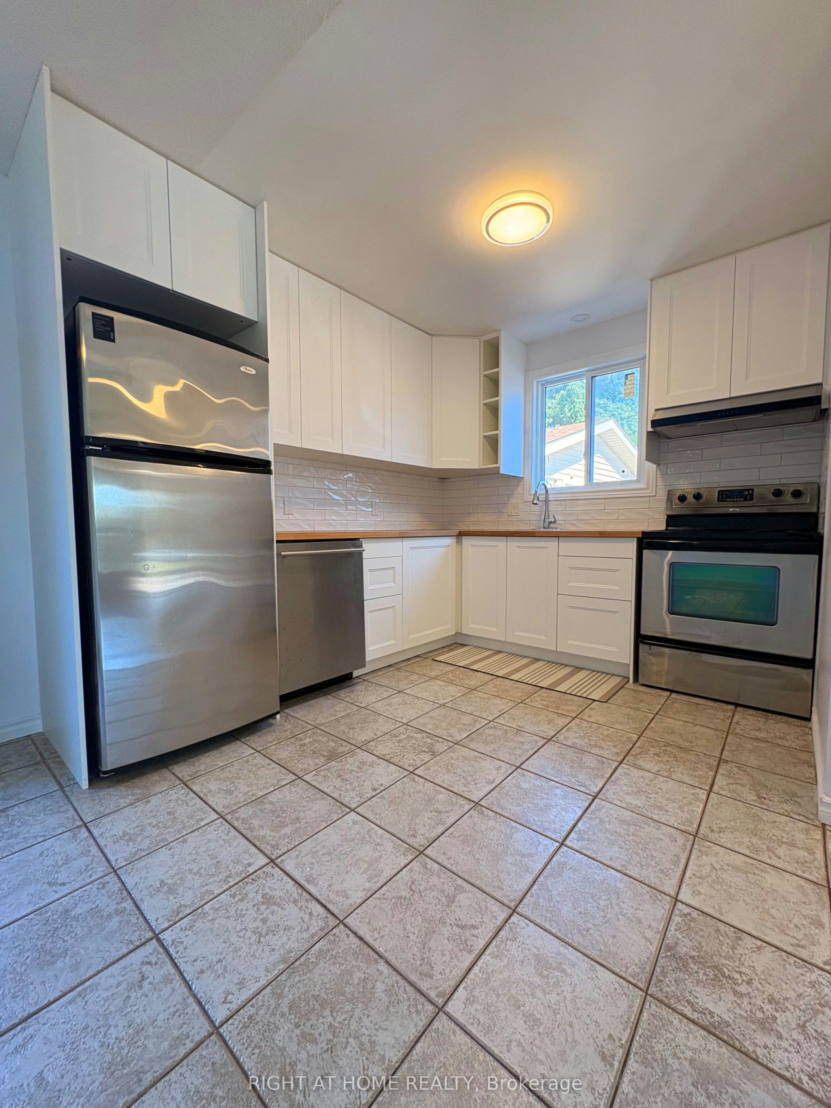 Main Floor-32 Vintage Crescent, St. Catharines, ON, L2S 3C3 - 7
