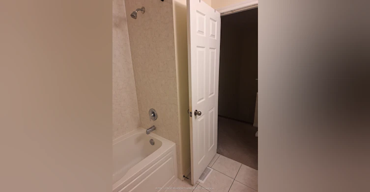 8 Longboat Run, Brantford, ON, N3T 0P3 - 18