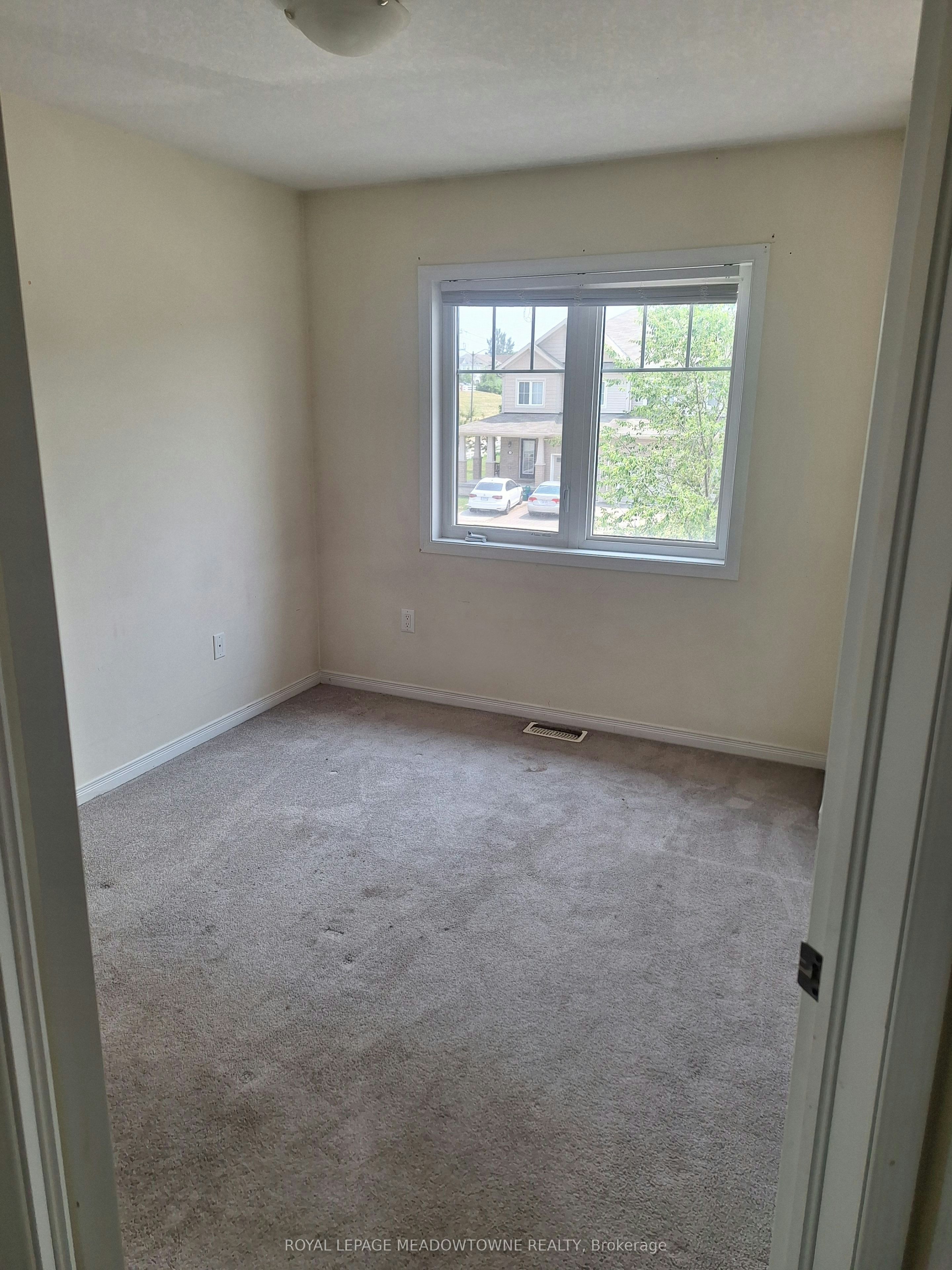 8 Longboat Run, Brantford, ON, N3T 0P3 - 14