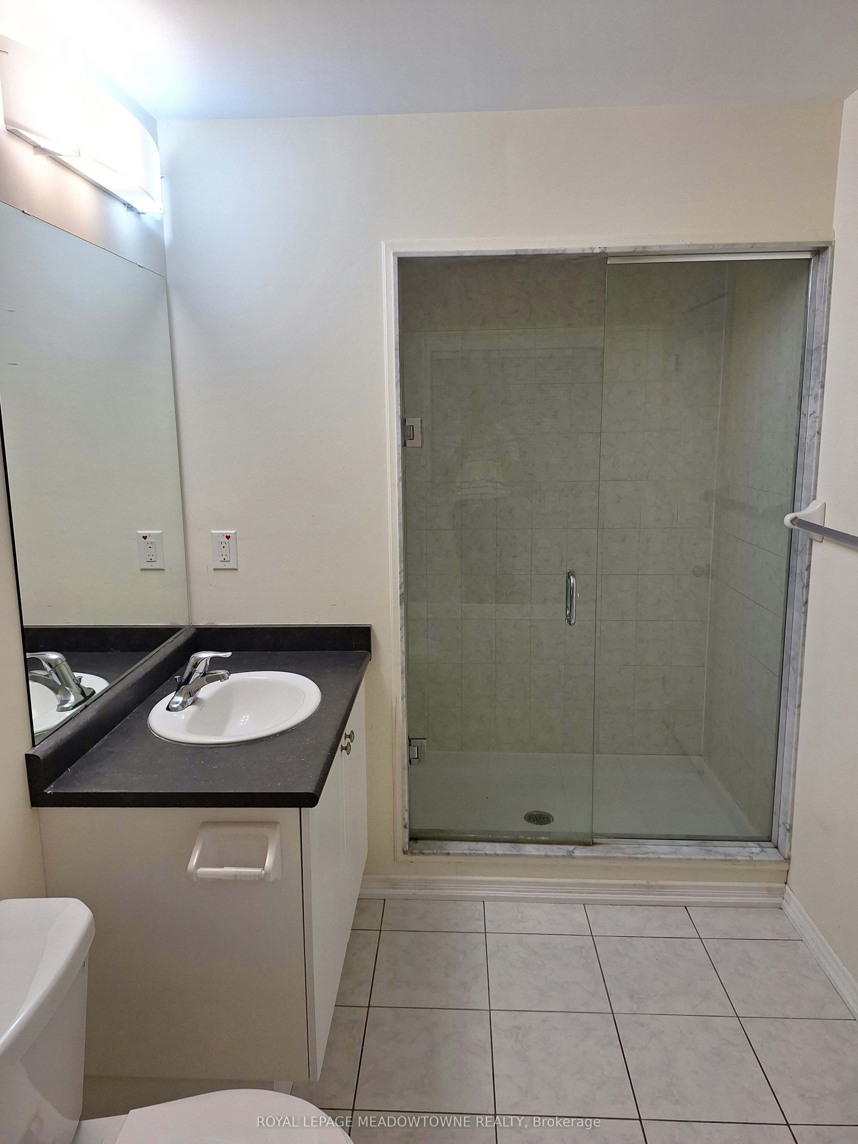 8 Longboat Run, Brantford, ON, N3T 0P3 - 9