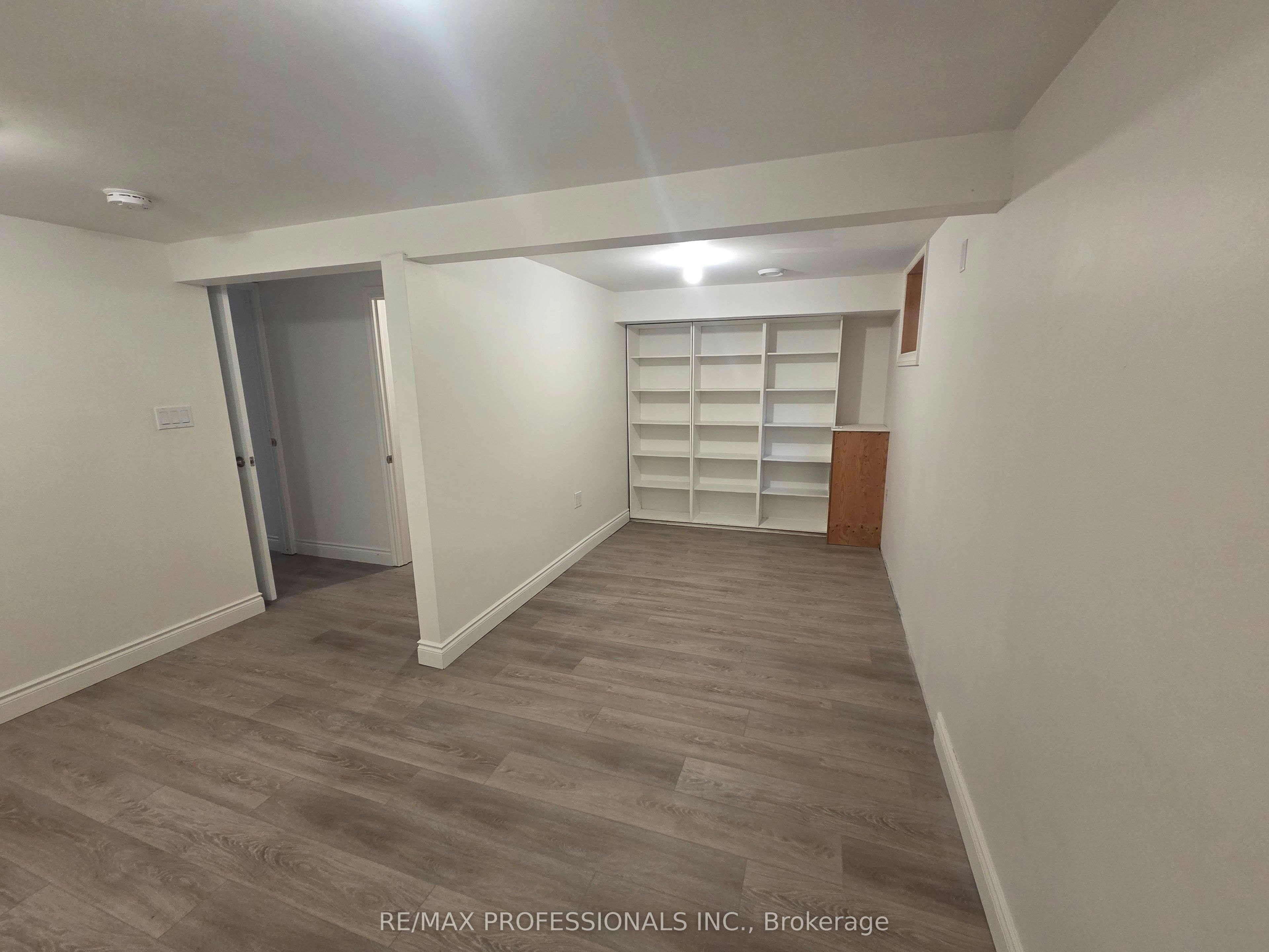 LOWER-881 Lawrence Road, Hamilton, ON, L8K 2A4 - 10