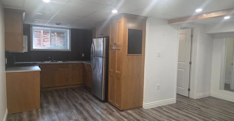 LOWER-881 Lawrence Road, Hamilton, ON, L8K 2A4 - 6
