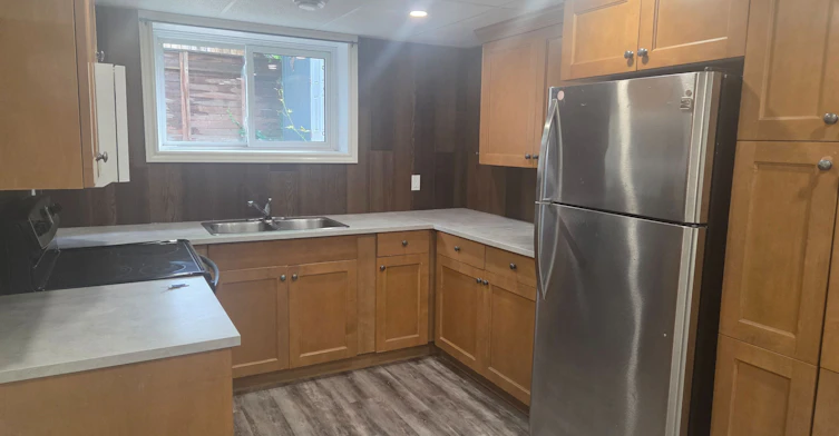 LOWER-881 Lawrence Road, Hamilton, ON, L8K 2A4 - 5