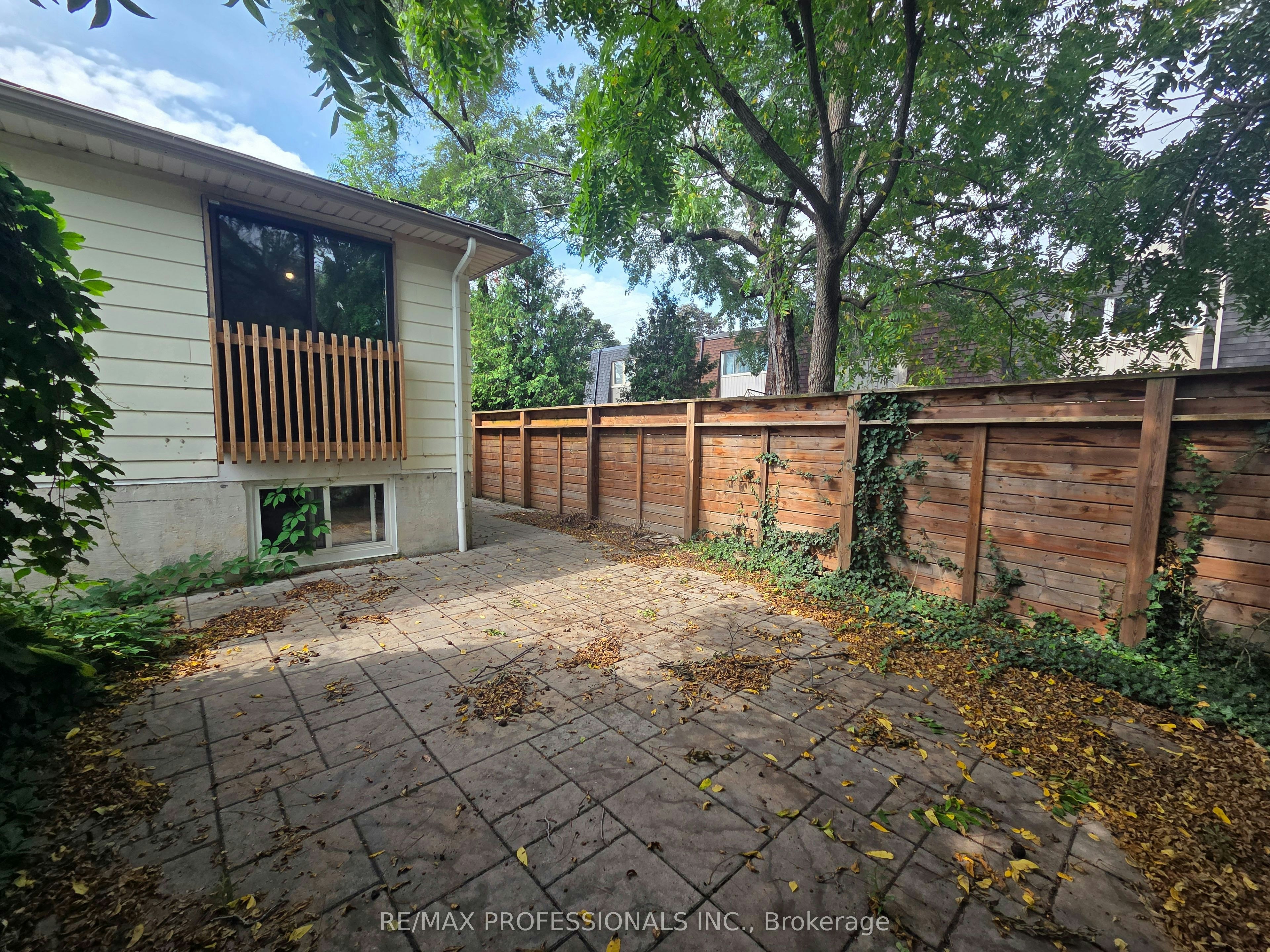 LOWER-881 Lawrence Road, Hamilton, ON, L8K 2A4 - 19