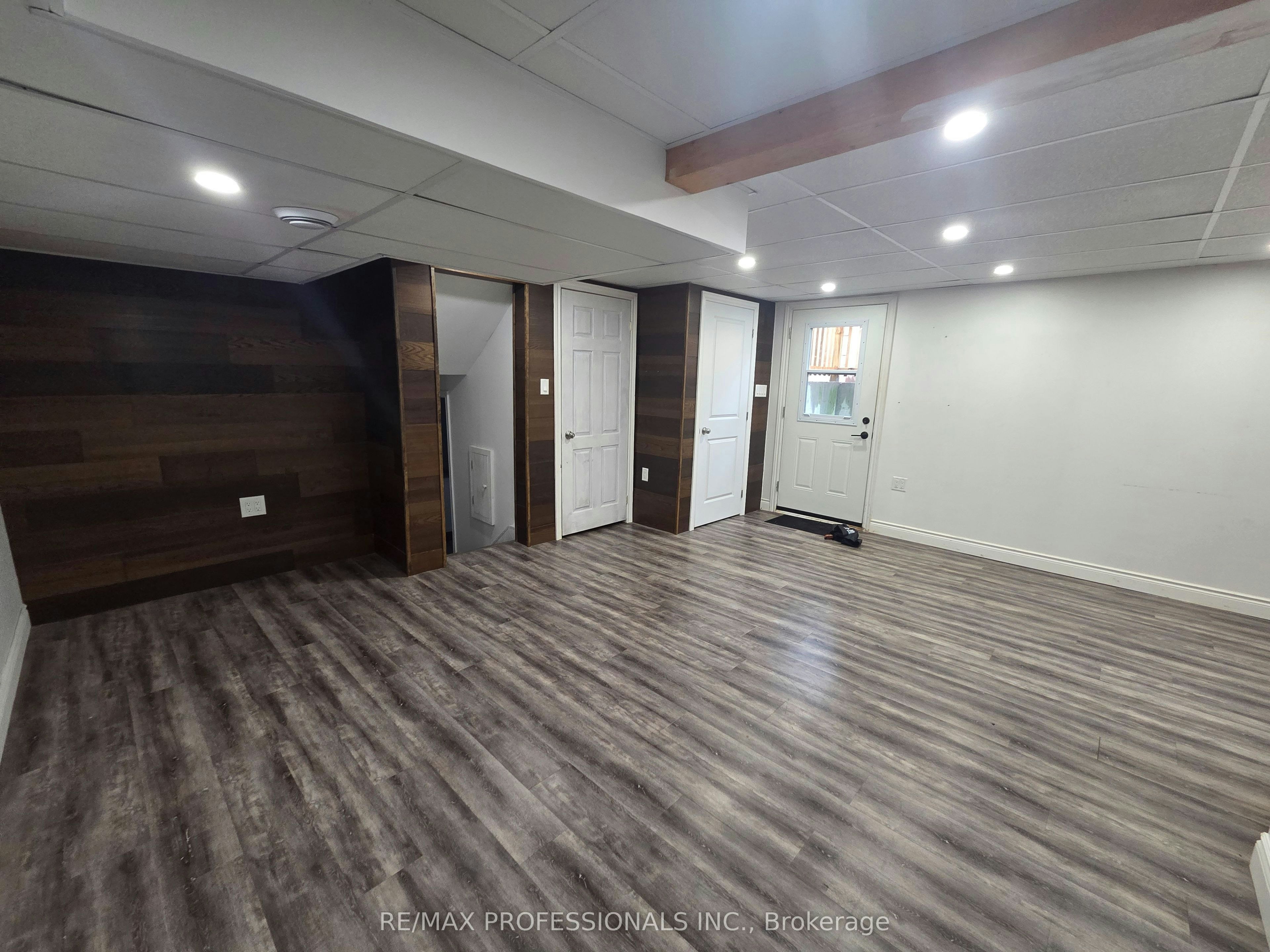 LOWER-881 Lawrence Road, Hamilton, ON, L8K 2A4 - 4