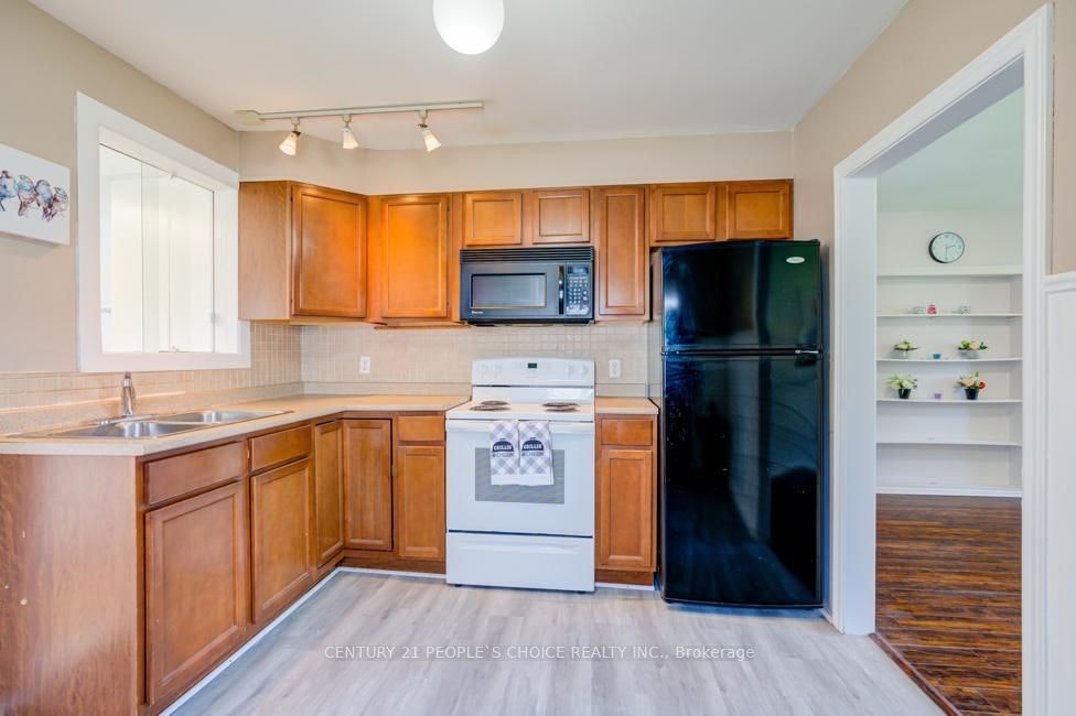 7684 Badger Road, Niagara Falls, ON, L2H 1H9 - 9