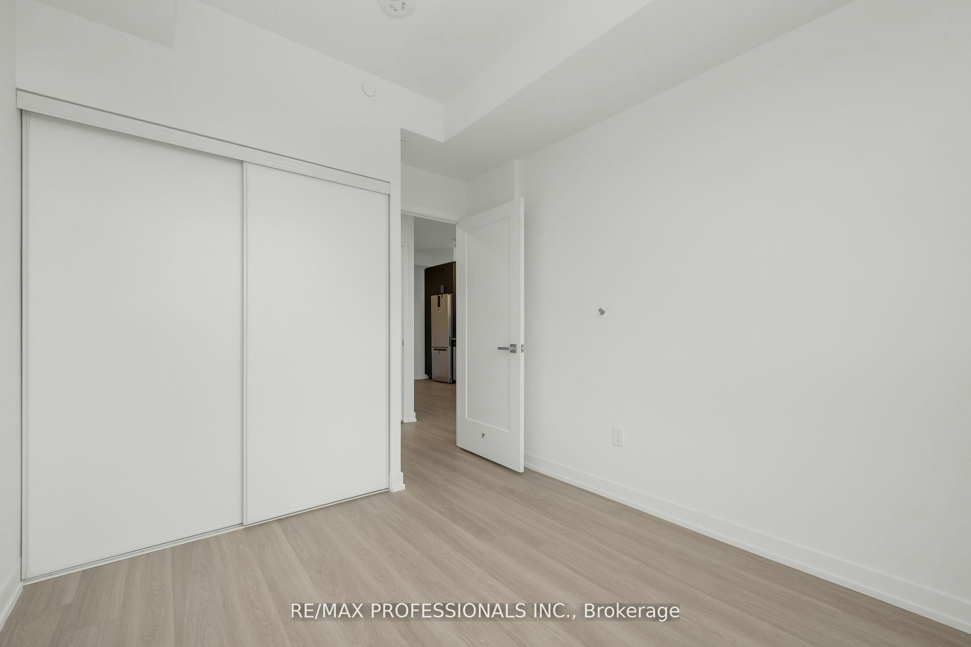 411-415 Main Street W, Hamilton, ON, L8P 0C9 - 15