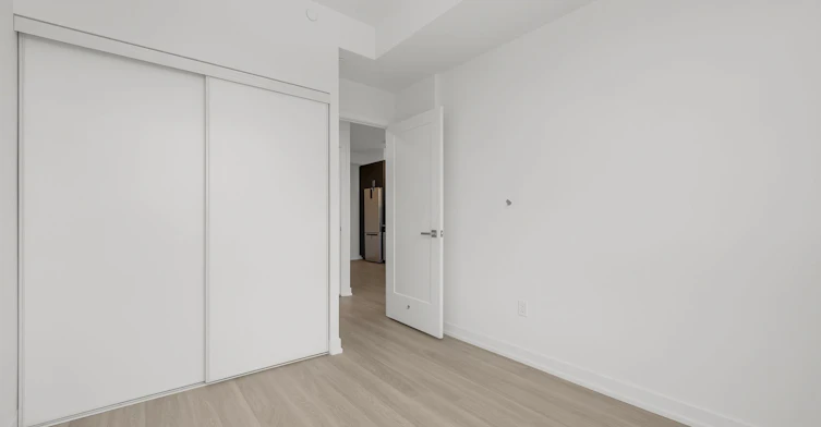 411-415 Main Street W, Hamilton, ON, L8P 0C9 - 15