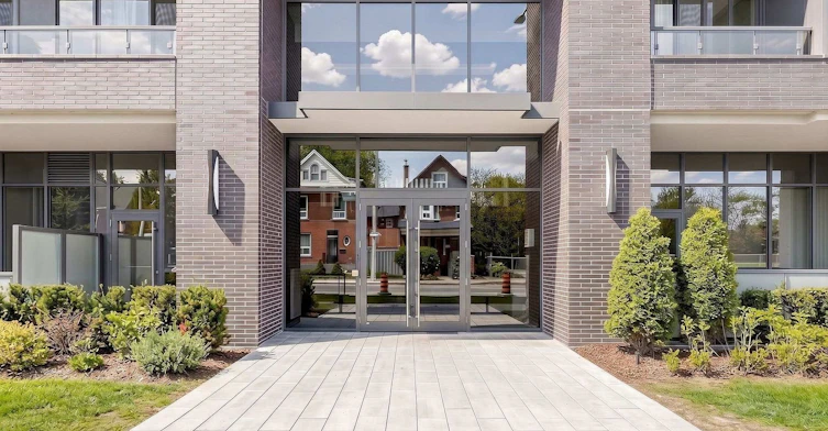 411-415 Main Street W, Hamilton, ON, L8P 0C9