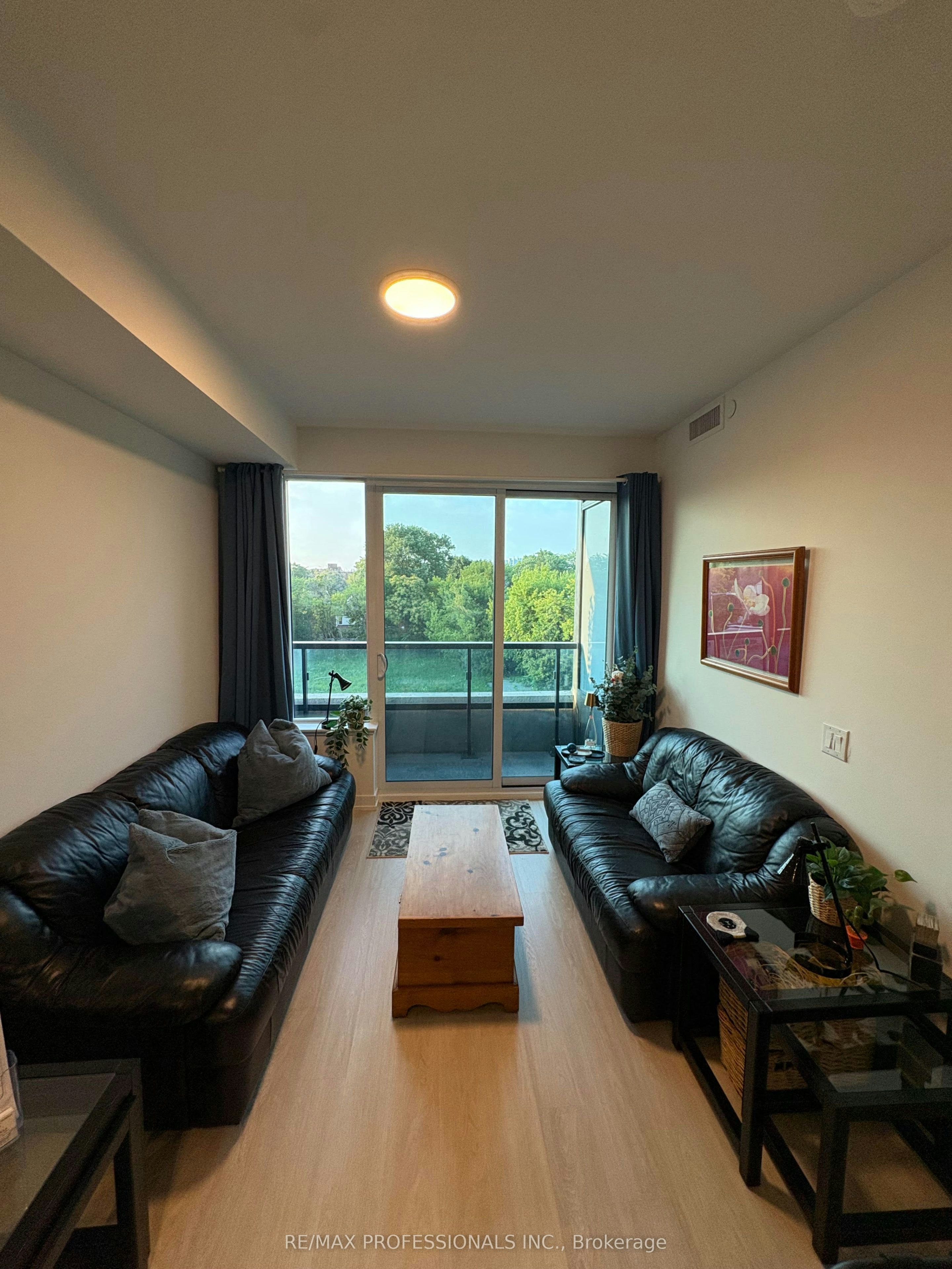 411-415 Main Street W, Hamilton, ON, L8P 0C9 - 29
