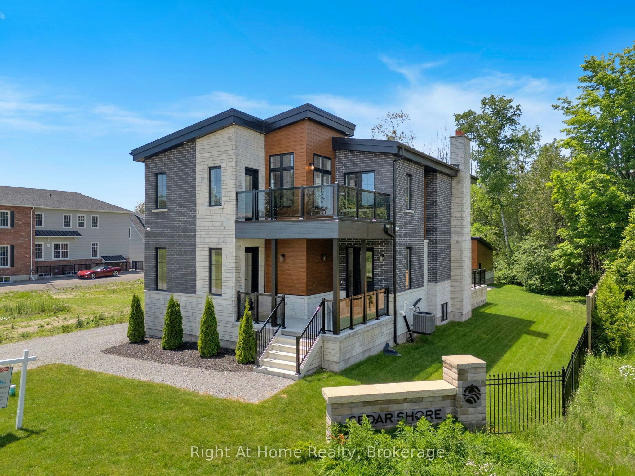 213 Suzanne Mess Boulevard, Cobourg, ON, K9A 3L3