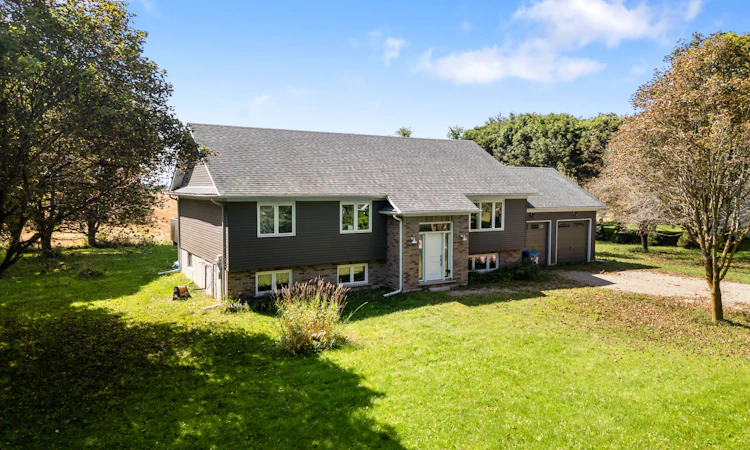 402202 County Road 15 N/A