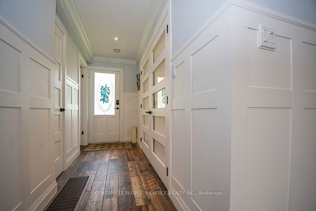 3 Lakeshore Boulevard, Smith-Ennismore-Lakefield, ON, K0L 1T0 - 4