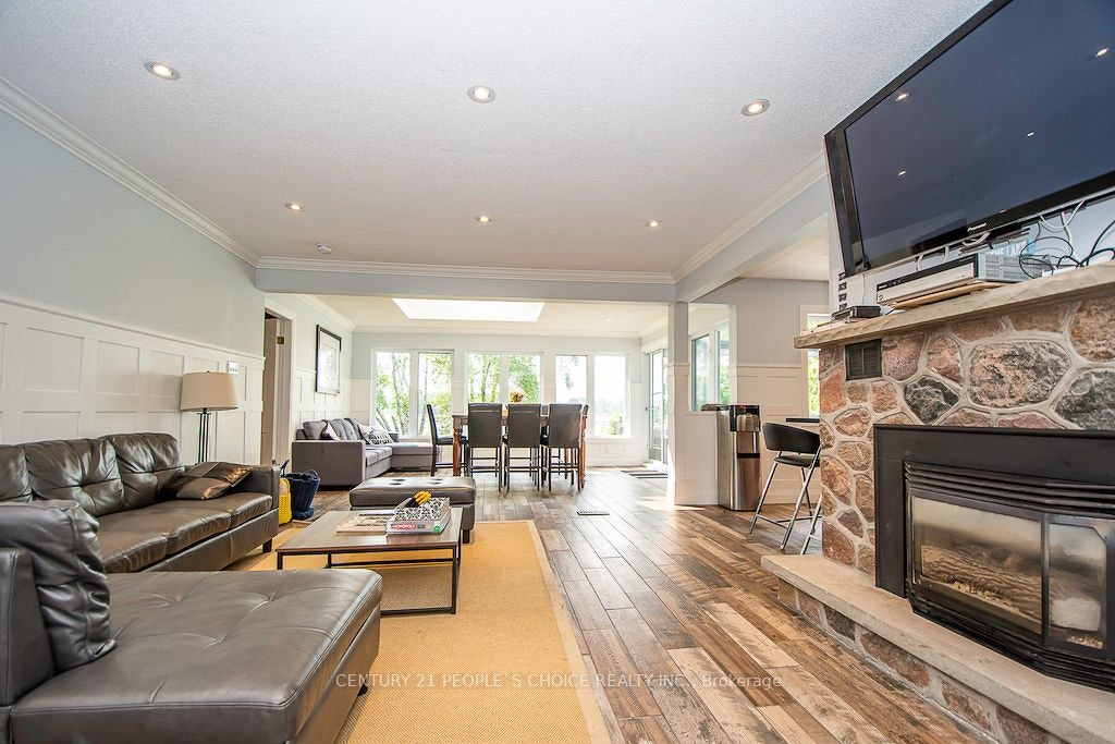 3 Lakeshore Boulevard, Smith-Ennismore-Lakefield, ON, K0L 1T0 - 6