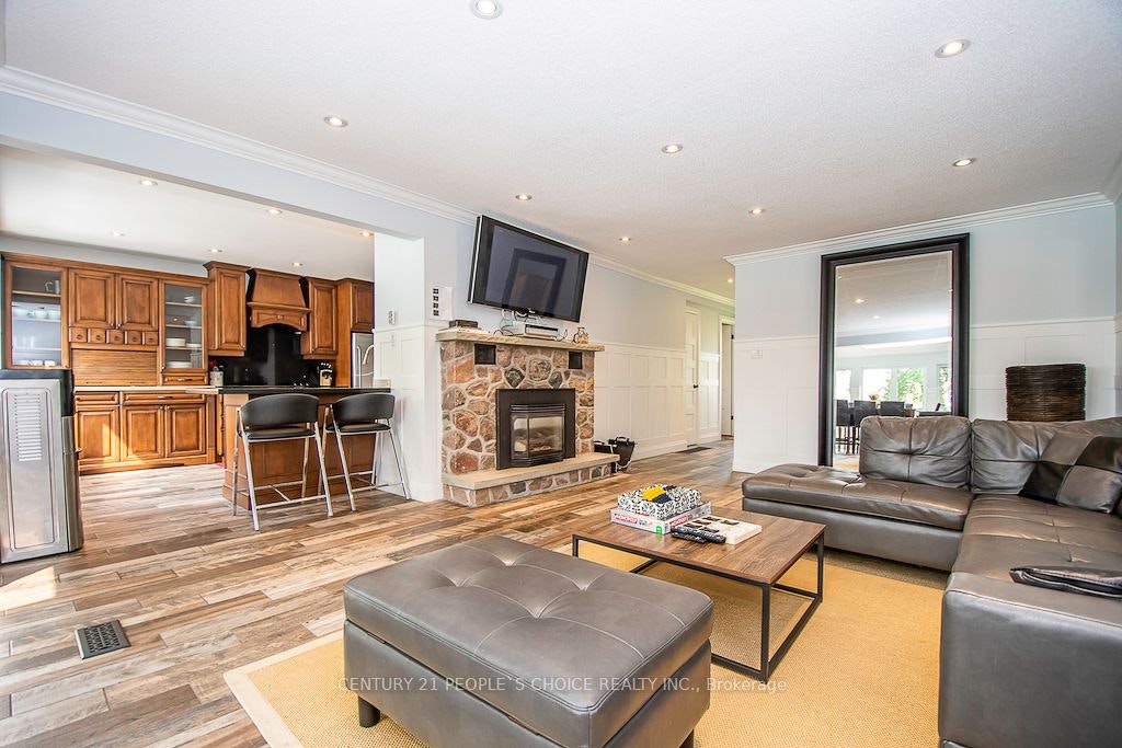 3 Lakeshore Boulevard, Smith-Ennismore-Lakefield, ON, K0L 1T0 - 7