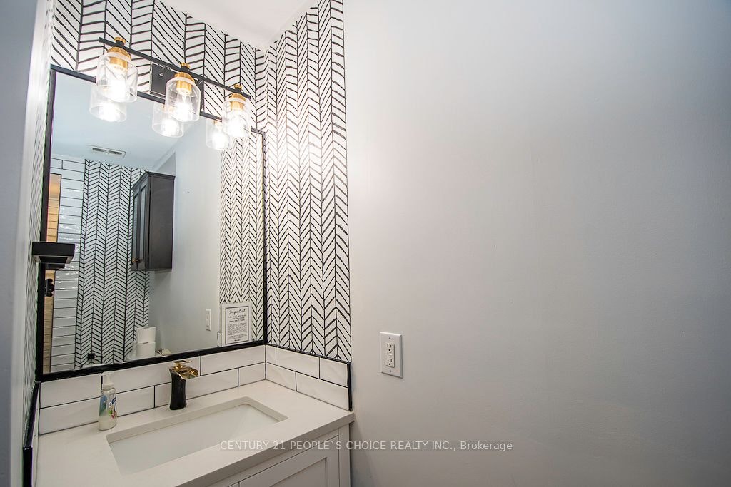 3 Lakeshore Boulevard, Smith-Ennismore-Lakefield, ON, K0L 1T0 - 25