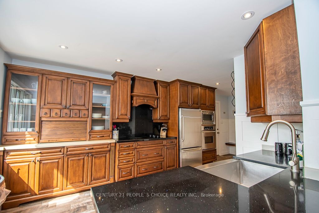 3 Lakeshore Boulevard, Smith-Ennismore-Lakefield, ON, K0L 1T0 - 13