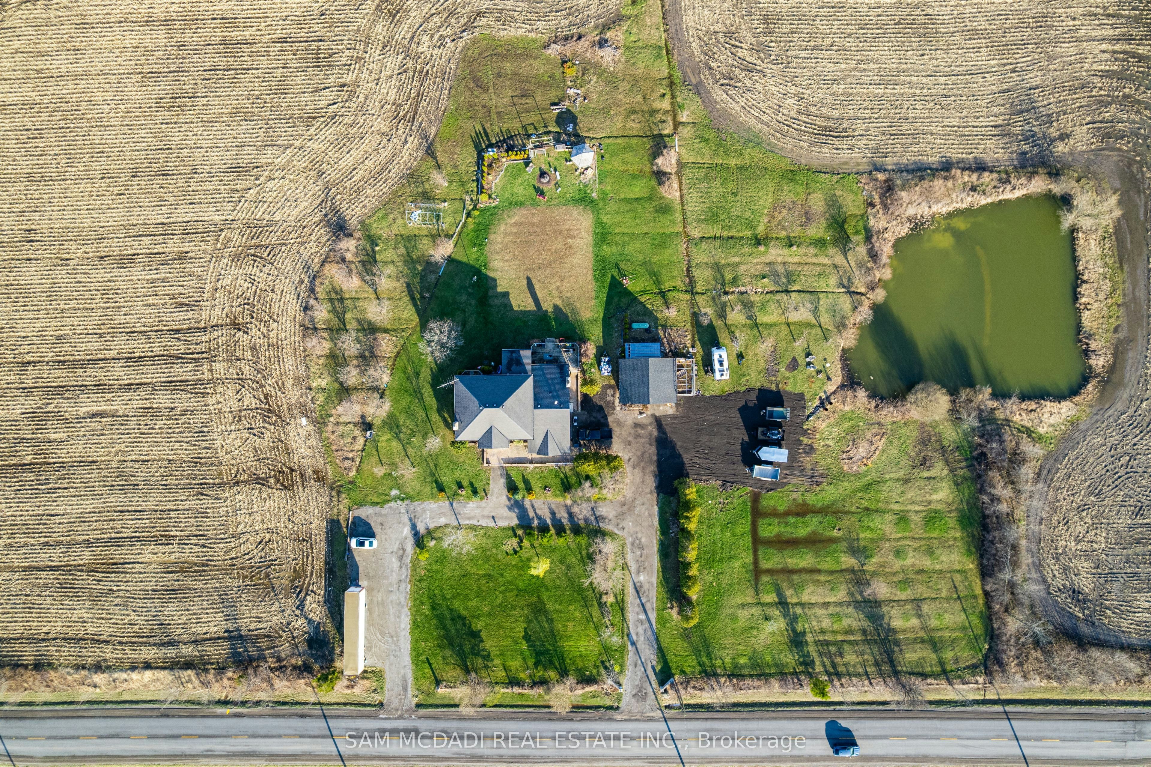 225 Park Road S, Grimsby, ON, L3M 4E7