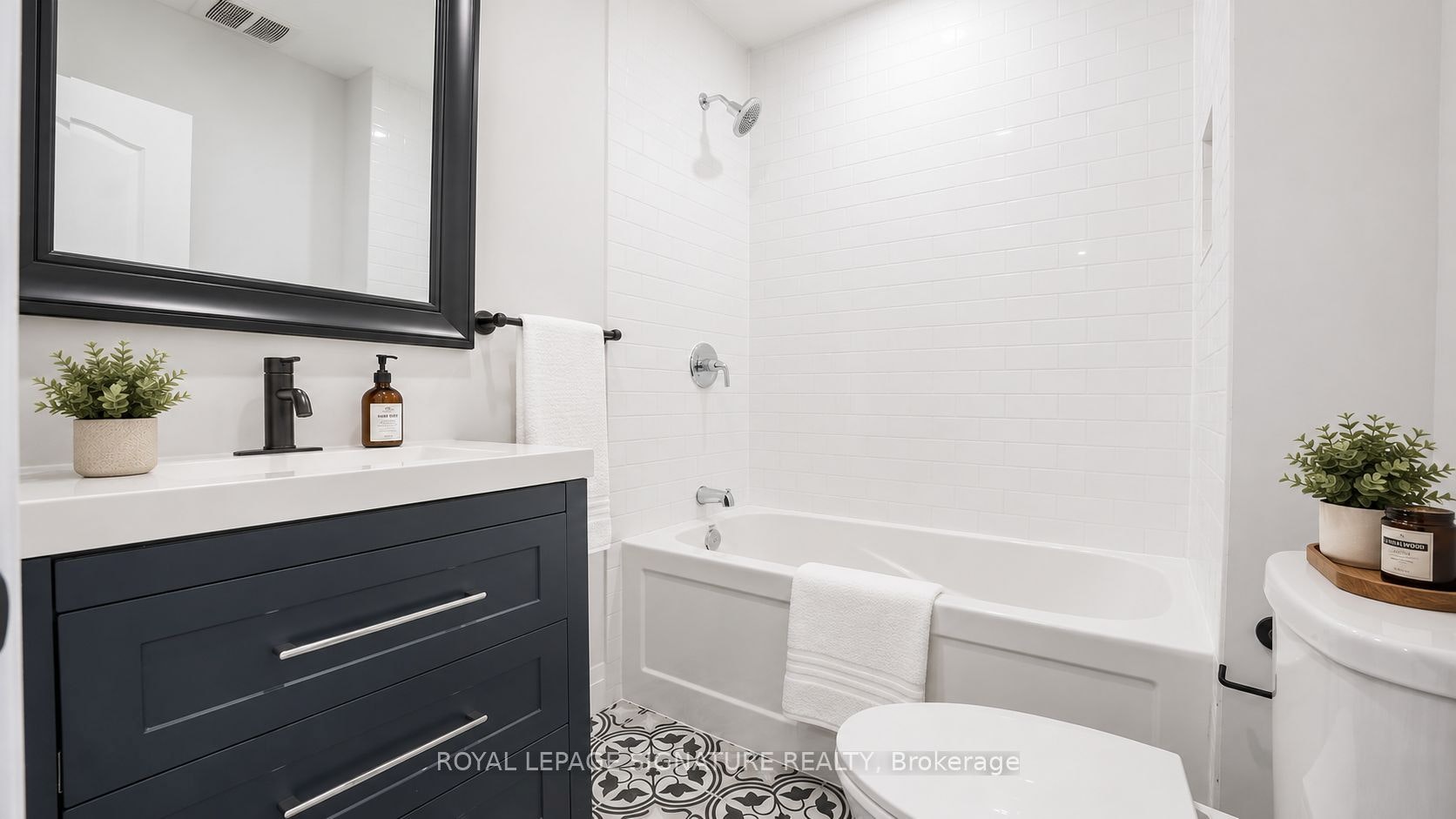 53 1/2 Kinrade Avenue, Hamilton, ON, L8L 6L5 - 7