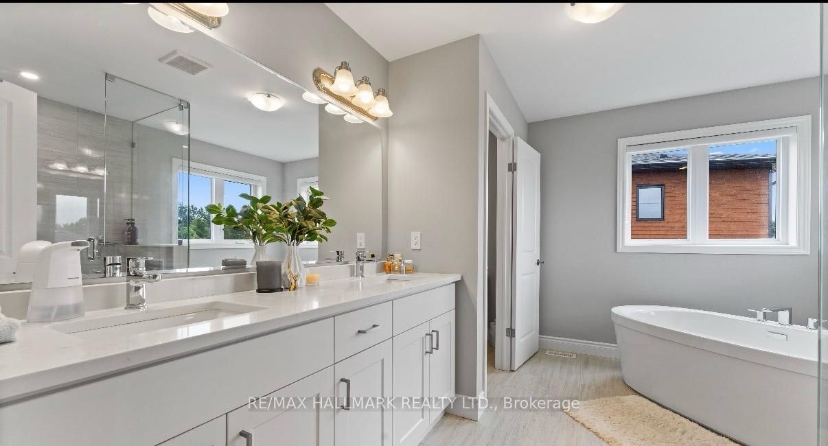 Upper Level (Main & 2nd)-851 Robert Ferrie Drive, Kitchener, ON, N2R 1P2 - 14
