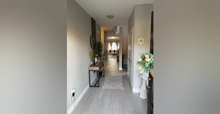 Upper Level (Main & 2nd)-851 Robert Ferrie Drive, Kitchener, ON, N2R 1P2 - 2
