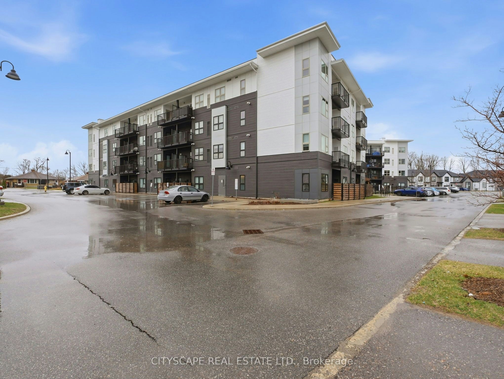 138-110 Fergus Avenue, Kitchener, ON, N2A 2H2 - 2