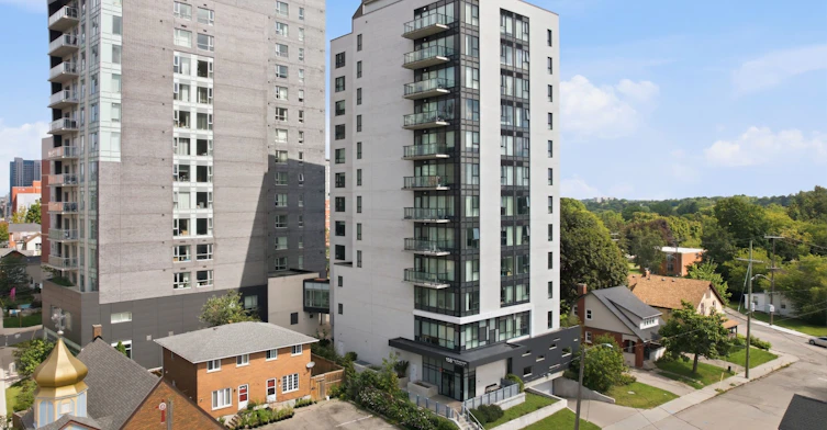 1001-158 King Street N, Waterloo, ON, N2J 0E5