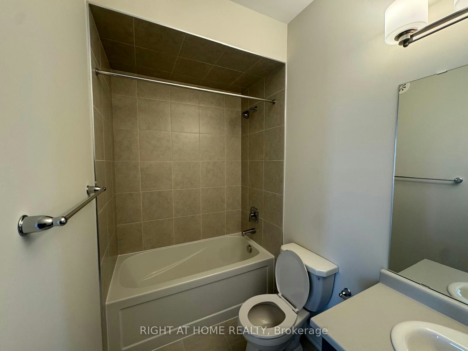 44-869 North Waterdown Drive, Hamilton, ON, L8B 1W4 - 35
