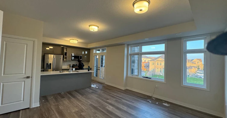 44-869 North Waterdown Drive, Hamilton, ON, L8B 1W4 - 3