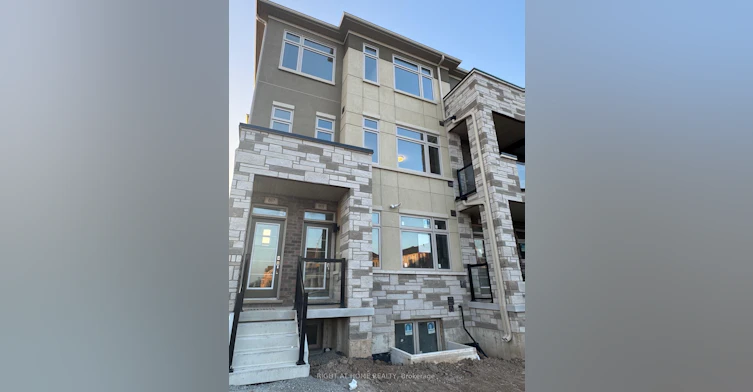 44-869 North Waterdown Drive, Hamilton, ON, L8B 1W4