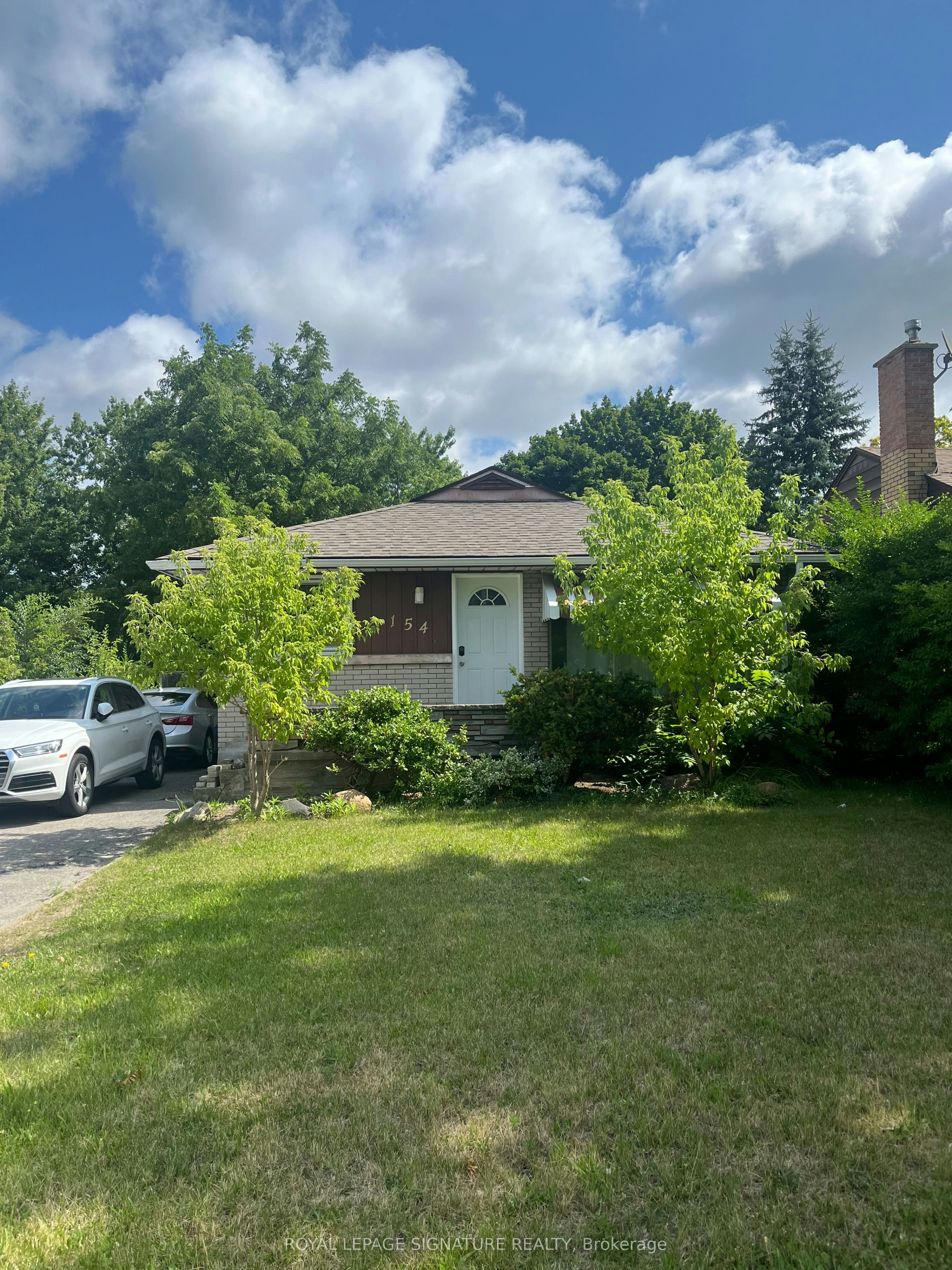 Main-154 Weber Street N, Waterloo, ON, N2J 3H1