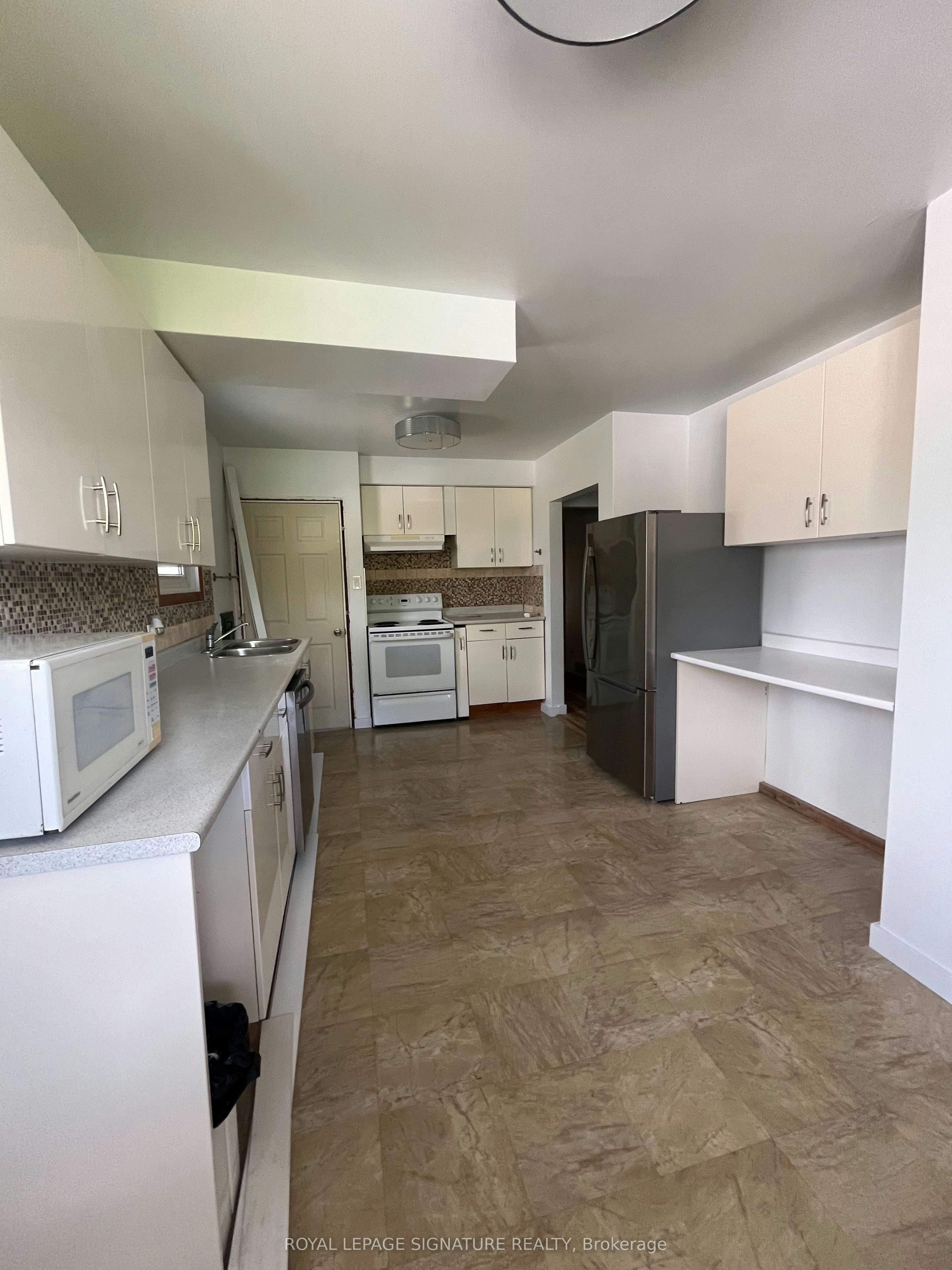 Main-154 Weber Street N, Waterloo, ON, N2J 3H1 - 3