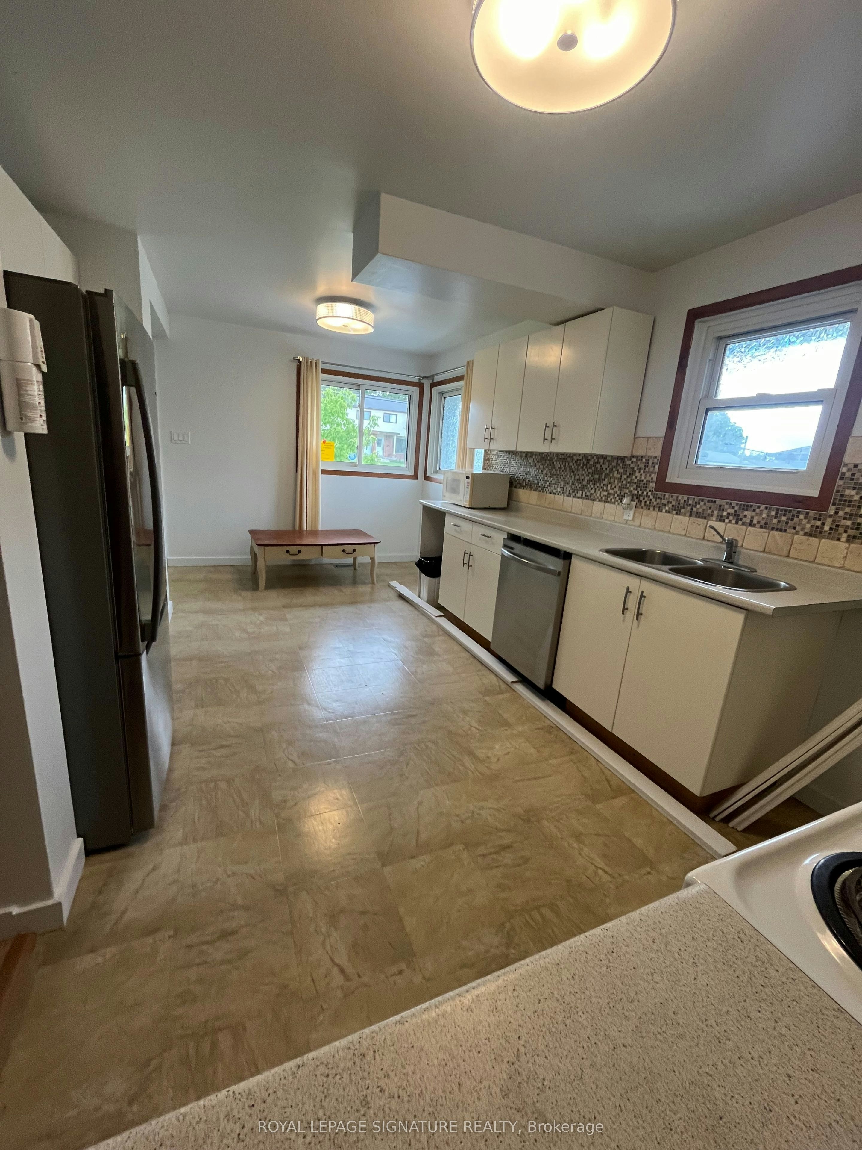 Main-154 Weber Street N, Waterloo, ON, N2J 3H1 - 15
