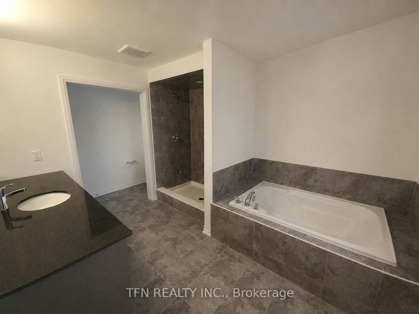 8 Wilmot Road, Brantford, ON, N3T 0K8 - 11