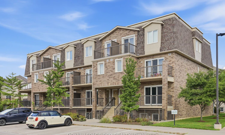 25-35 Mountford Drive