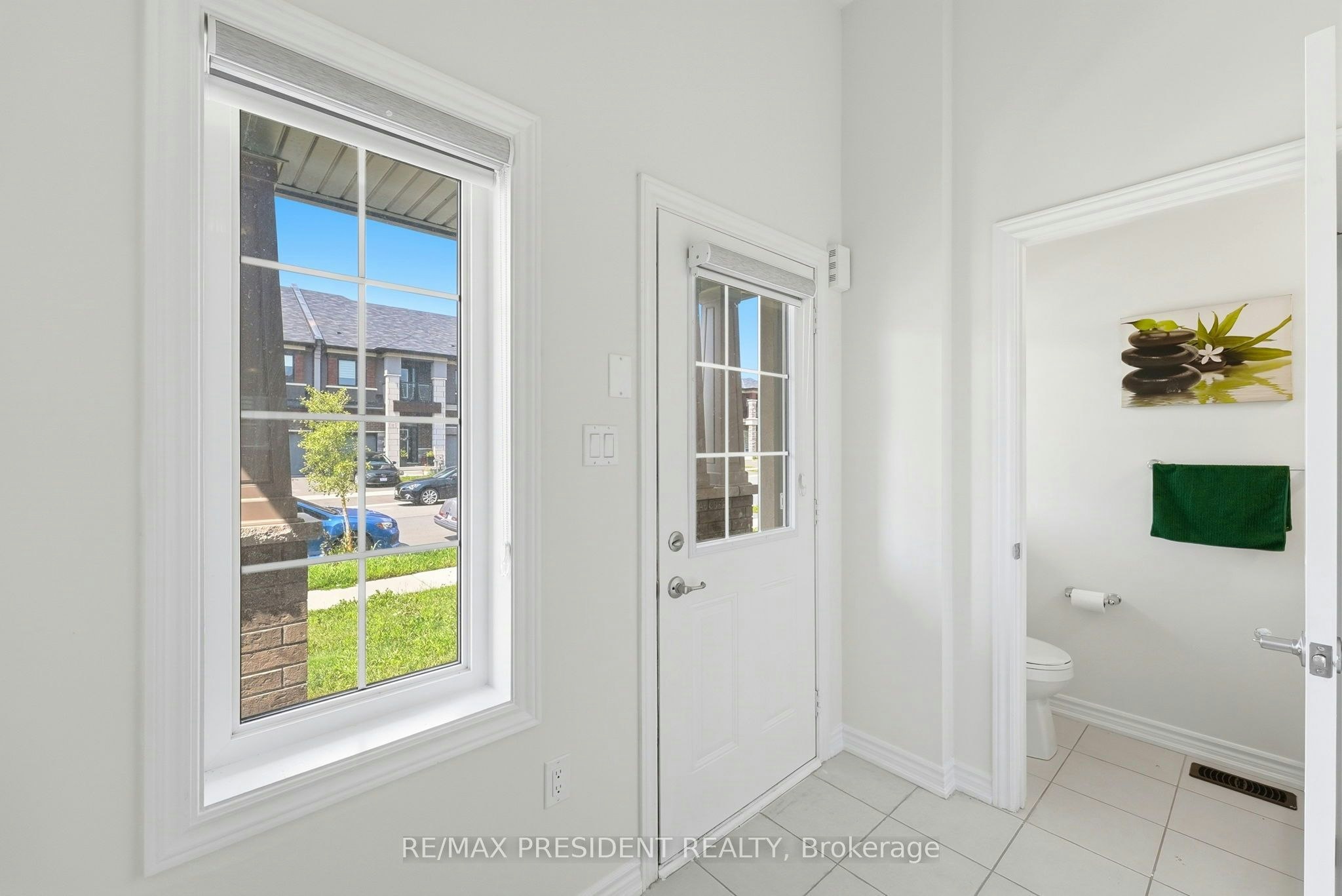 10 Poole Street, Brantford, ON, N3V 0B1 - 2