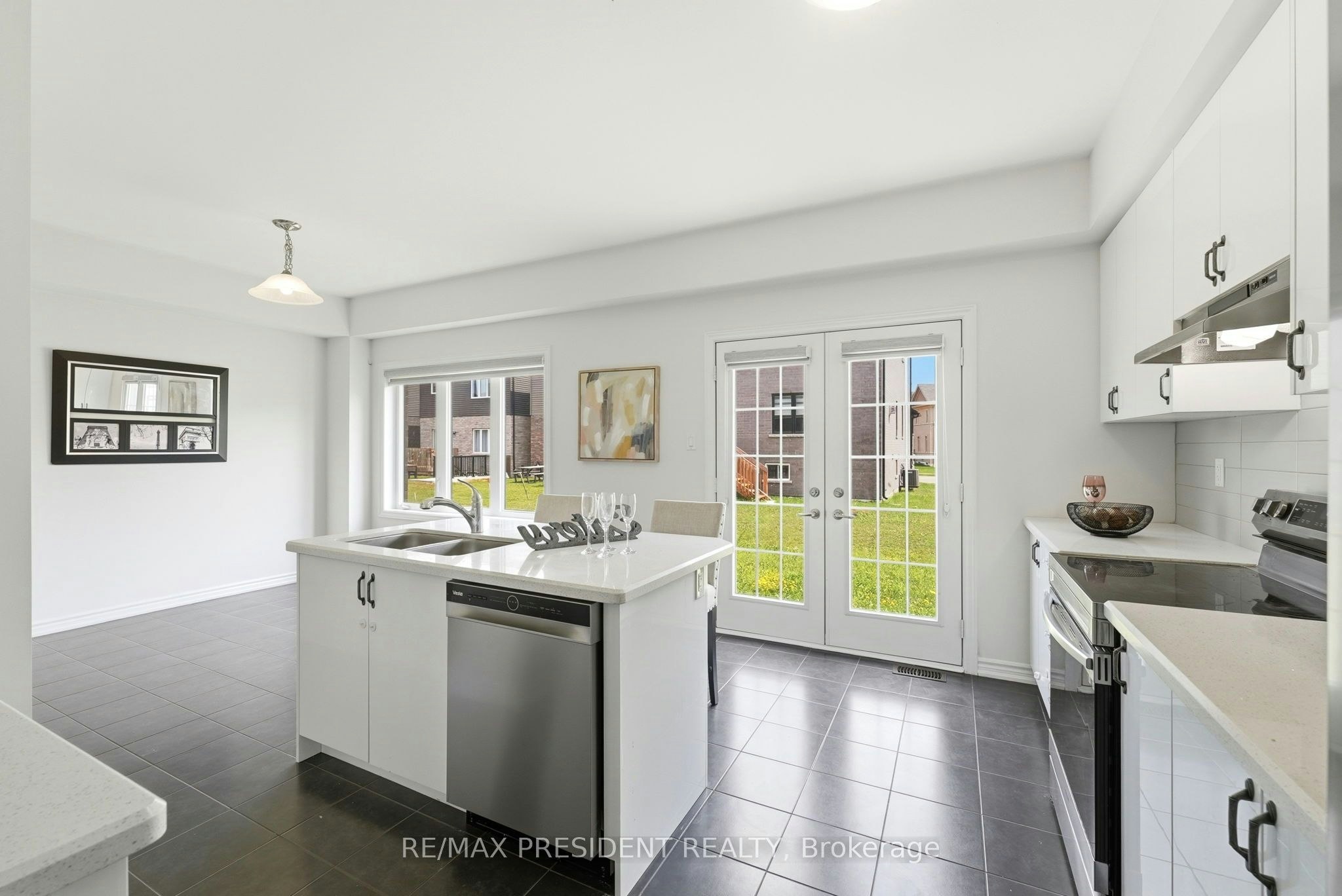 10 Poole Street, Brantford, ON, N3V 0B1 - 14