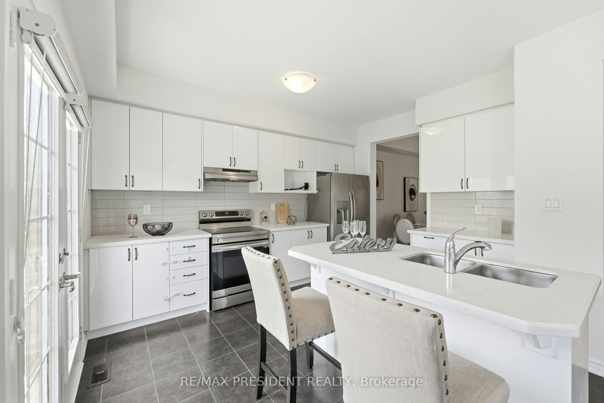 10 Poole Street, Brantford, ON, N3V 0B1 - 10