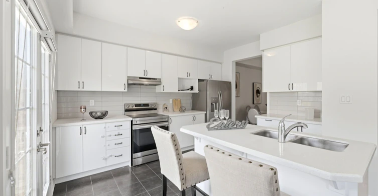 10 Poole Street, Brantford, ON, N3V 0B1 - 10