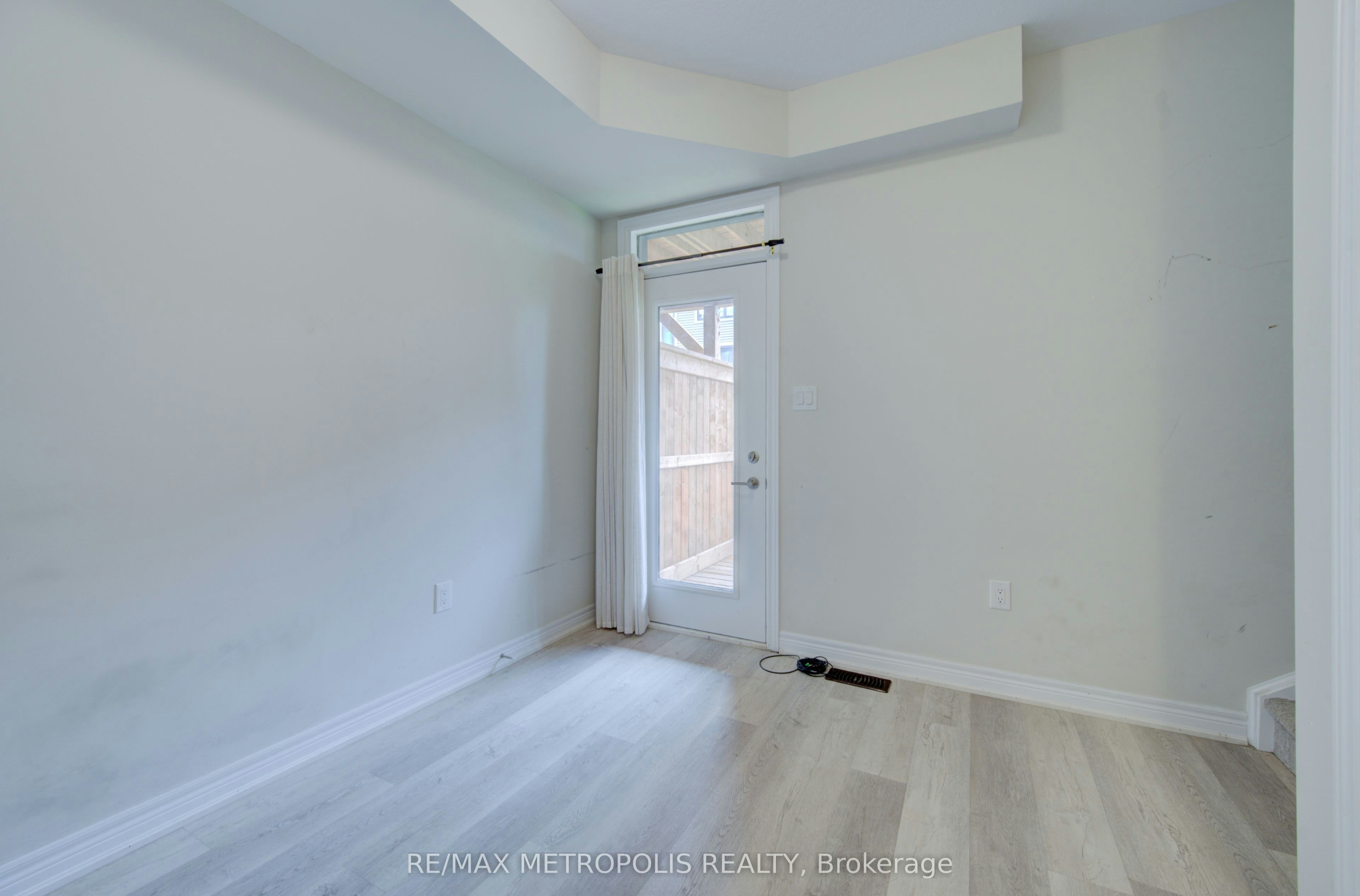#14-10 Birmingham Drive, Cambridge, ON, N1R 0C6 - 7