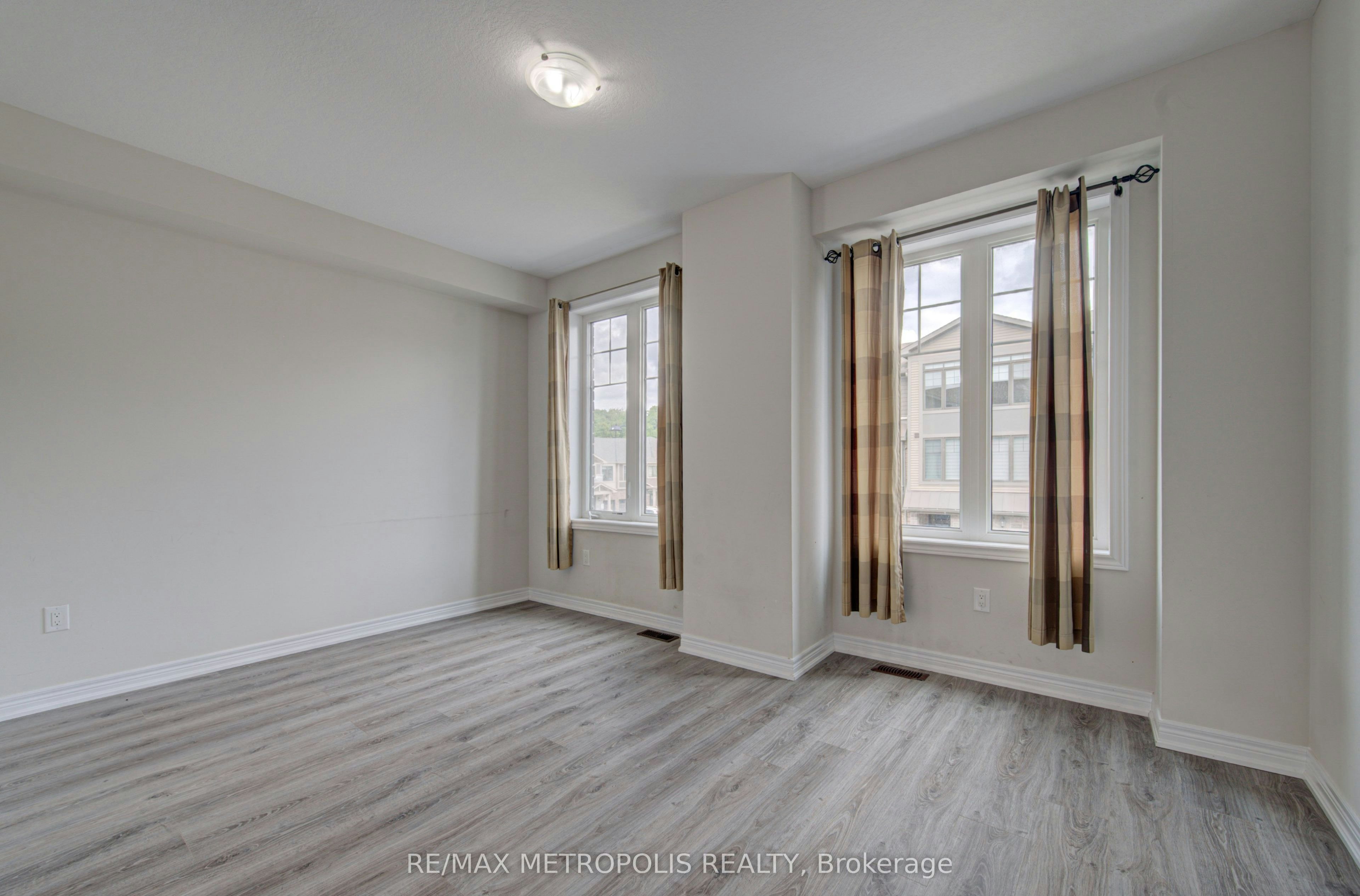 #14-10 Birmingham Drive, Cambridge, ON, N1R 0C6 - 17