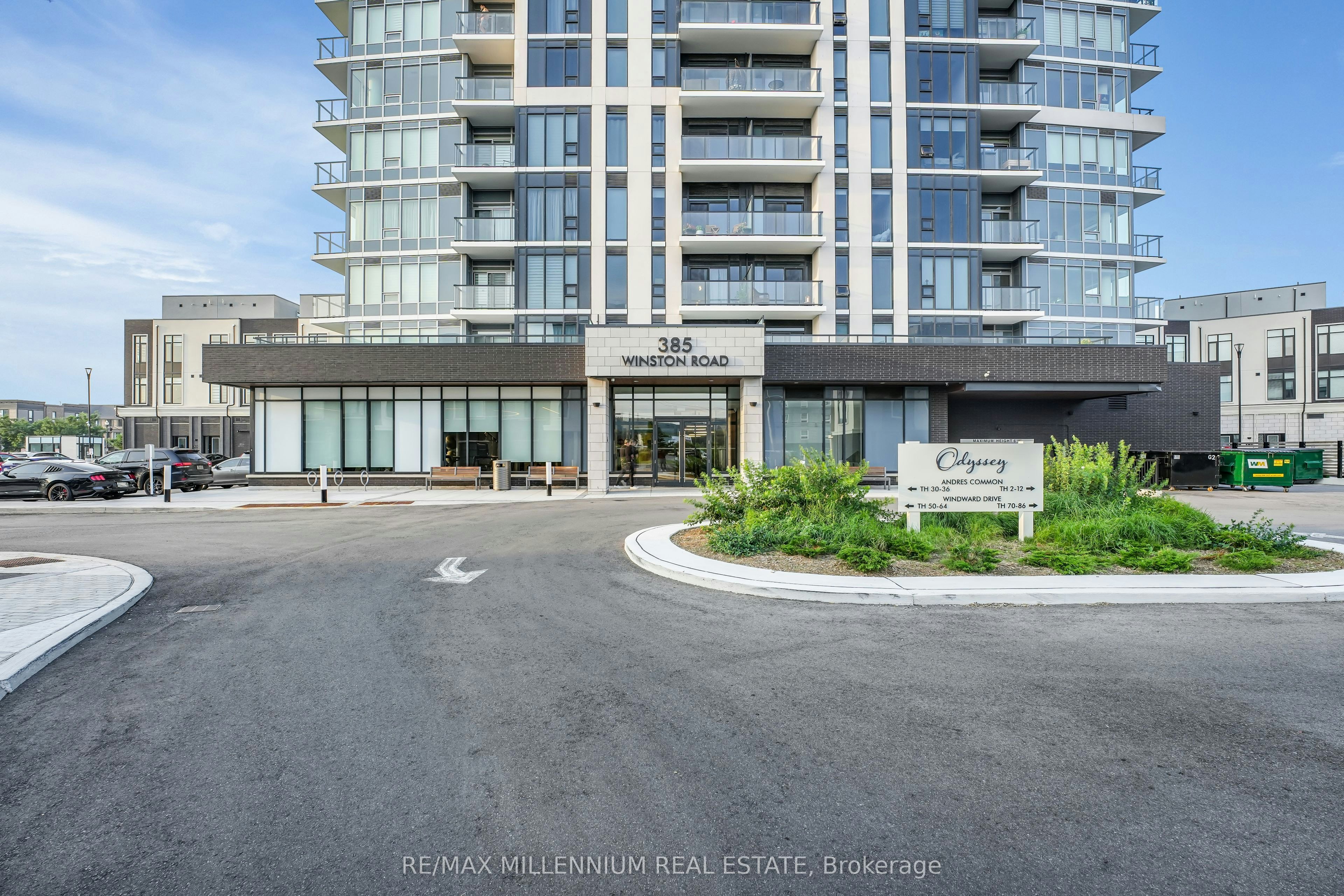 1011-385 Winston Road, Grimsby, ON, L3M 4E8 - 2