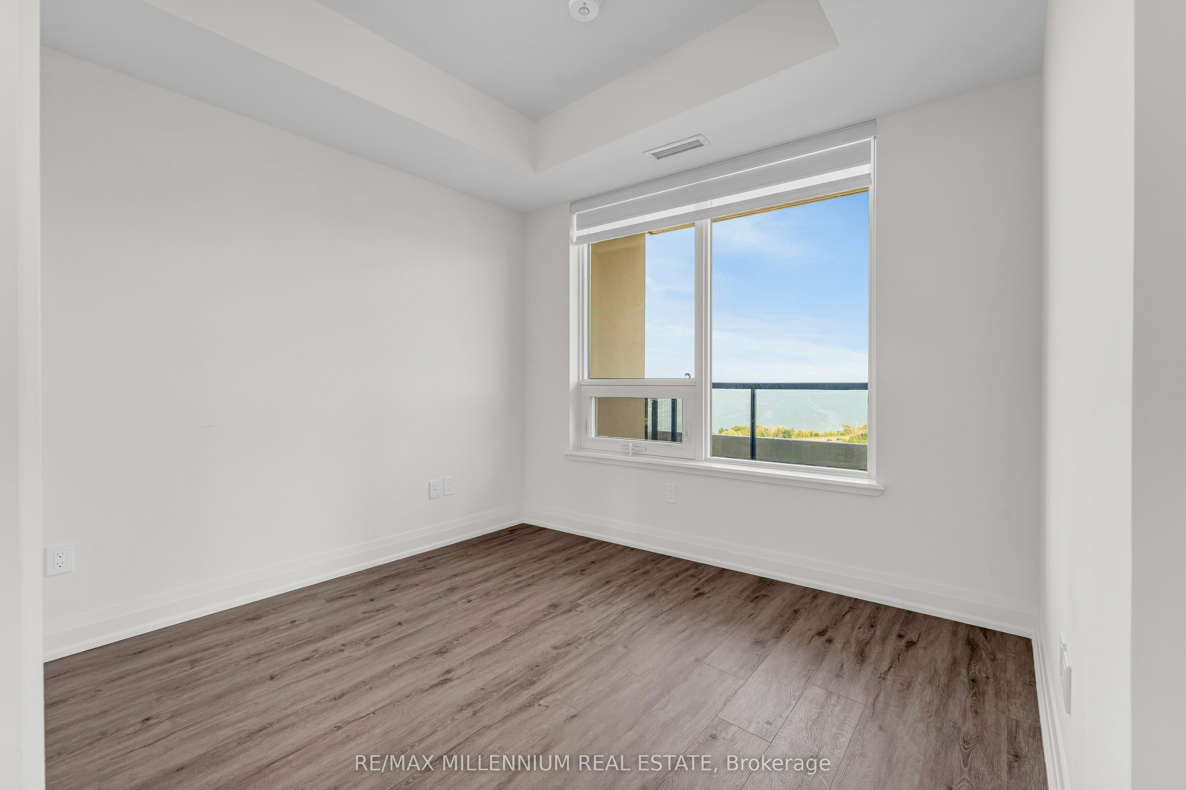 1011-385 Winston Road, Grimsby, ON, L3M 4E8 - 24