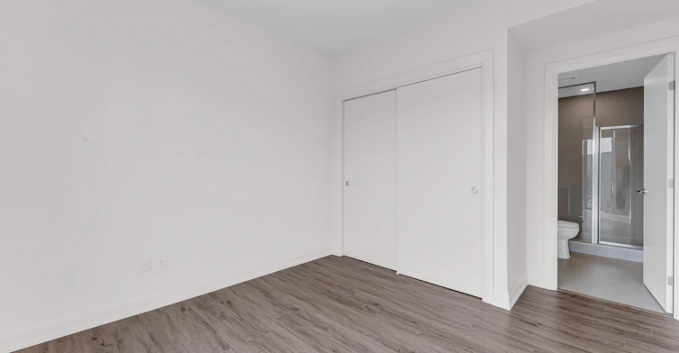1011-385 Winston Road, Grimsby, ON, L3M 4E8 - 22