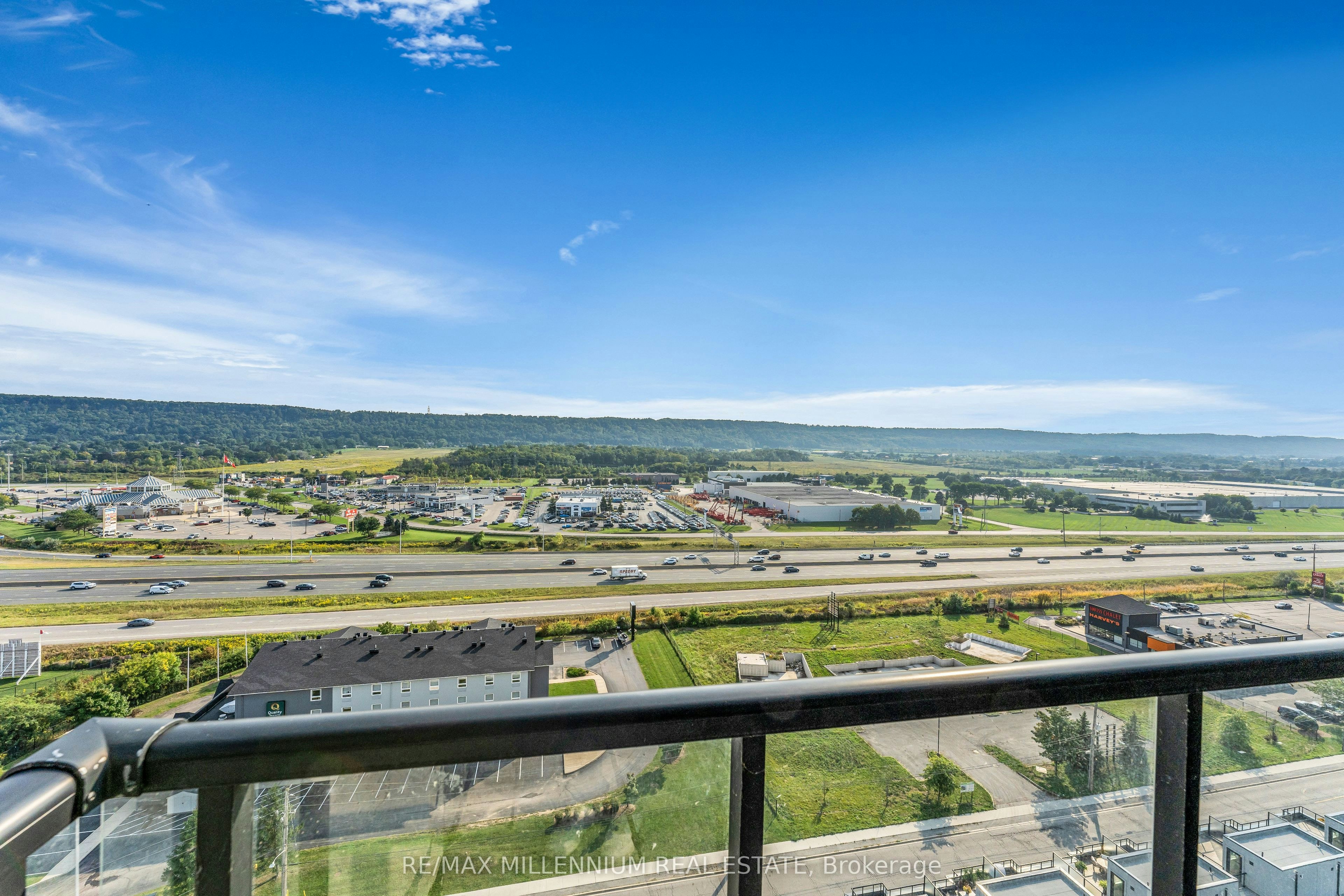 1011-385 Winston Road, Grimsby, ON, L3M 4E8 - 32